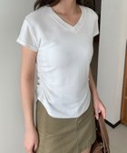 【ガール/GIRL】のサイドギャザーVネック半袖Tシャツ カットソー 人気、トレンドファッション・服の通販 founy(ファニー) ファッション Fashion レディースファッション Fashion for Women トップス・カットソー Cut & Sew Tops シャツ・ブラウス・オフィスカジュアル Elegant Blouses & Button-Ups ロングTシャツ・Tシャツ Longline T-Shirts & Tees カットソー・ベーシックTシャツ Cut-and-Sewn Tops / Stretch Tees & Basics Vネックトップス V-Neck Tops / V-Cut Neckline Shirts イエロー Yellow カットソー Cut and Sewn Top ギャザー Gathered, Ruffled シンプル Simple, Minimal デコルテ Décolleté, Neckline 再入荷 Restock / Back in Stock 半袖 Short Sleeve, Half Sleeve thumbnail WH|ID: prp329100004735220 ipo3291000000034205455