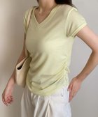 【ガール/GIRL】のサイドギャザーVネック半袖Tシャツ カットソー 人気、トレンドファッション・服の通販 founy(ファニー) ファッション Fashion レディースファッション Fashion for Women トップス・カットソー Cut & Sew Tops シャツ・ブラウス・オフィスカジュアル Elegant Blouses & Button-Ups ロングTシャツ・Tシャツ Longline T-Shirts & Tees カットソー・ベーシックTシャツ Cut-and-Sewn Tops / Stretch Tees & Basics Vネックトップス V-Neck Tops / V-Cut Neckline Shirts イエロー Yellow カットソー Cut and Sewn Top ギャザー Gathered, Ruffled シンプル Simple, Minimal デコルテ Décolleté, Neckline 再入荷 Restock / Back in Stock 半袖 Short Sleeve, Half Sleeve thumbnail YE|ID: prp329100004735220 ipo3291000000034205457