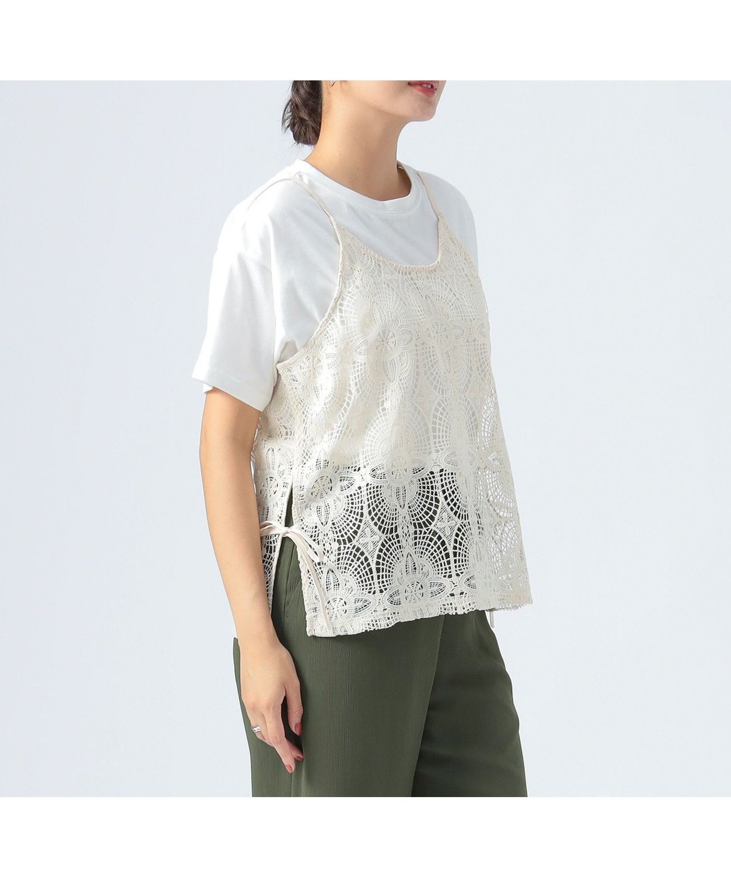 【ビームス ハート/BEAMS HEART】のレースキャミソールビスチェ Tシャツ(セットアイテム) インテリア・キッズ・メンズ・レディースファッション・服の通販 founy(ファニー) 　ファッション　Fashion　レディースファッション　Fashion for Women　トップス・カットソー　Cut & Sew Tops　キャミソール&ノースリーブ　Camisoles & Sleeveless Tops　シャツ・ブラウス・オフィスカジュアル　Elegant Blouses & Button-Ups　ロングTシャツ・Tシャツ　Longline T-Shirts & Tees　ビスチェ　Bustiers & Corset Tops / Layered Bustier Style　インナー　Innerwear　カットソー　Cut and Sewn Top　ケミカル　Chemical, Chemical Wash　シアー　Sheer, See-Through　シンプル　Simple, Minimal　ティアード　Tiered, Tiered Style　ビスチェ　Bustier, Corset Top　フェミニン　Feminine, Girly　フレア　Flare, Flared　半袖　Short Sleeve, Half Sleeve　ラップ　Wrap, Wrap Design　リボン　Ribbon, Bow　レース　Lace, Lace Fabric　おすすめ　Recommended / Our Picks　IVORY|ID: prp329100004735247 ipo3291000000034330319