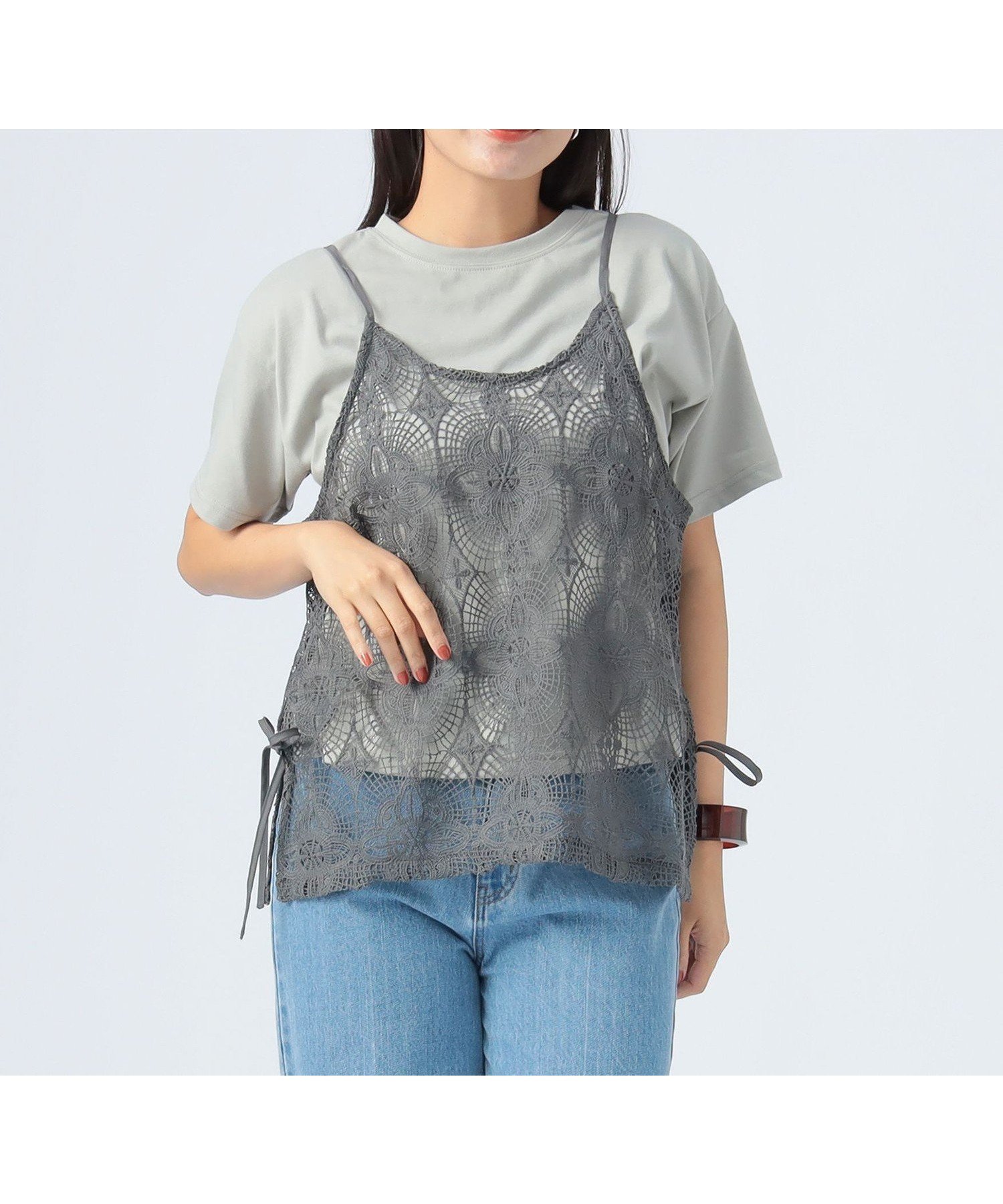 【ビームス ハート/BEAMS HEART】のレースキャミソールビスチェ Tシャツ(セットアイテム) インテリア・キッズ・メンズ・レディースファッション・服の通販 founy(ファニー) 　ファッション　Fashion　レディースファッション　Fashion for Women　トップス・カットソー　Cut & Sew Tops　キャミソール&ノースリーブ　Camisoles & Sleeveless Tops　シャツ・ブラウス・オフィスカジュアル　Elegant Blouses & Button-Ups　ロングTシャツ・Tシャツ　Longline T-Shirts & Tees　ビスチェ　Bustiers & Corset Tops / Layered Bustier Style　インナー　Innerwear　カットソー　Cut and Sewn Top　ケミカル　Chemical, Chemical Wash　シアー　Sheer, See-Through　シンプル　Simple, Minimal　ティアード　Tiered, Tiered Style　ビスチェ　Bustier, Corset Top　フェミニン　Feminine, Girly　フレア　Flare, Flared　半袖　Short Sleeve, Half Sleeve　ラップ　Wrap, Wrap Design　リボン　Ribbon, Bow　レース　Lace, Lace Fabric　おすすめ　Recommended / Our Picks　CHARCOAL|ID: prp329100004735247 ipo3291000000034330322