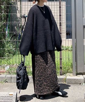 【コーナーズ/CORNERS】の【CORNERS by KR】レオパード柄ナロースカート 人気、トレンドファッション・服の通販 founy(ファニー) ファッション Fashion レディースファッション Fashion for Women スカート Skirts スウェット / スエット Sweatshirt, Sweatwear スニーカー Sneakers, Trainers ヒョウ Leopard, Animal Print リラックス Relax, Relaxed Fit レオパード Leopard, Animal Print |ID:prp329100004735257