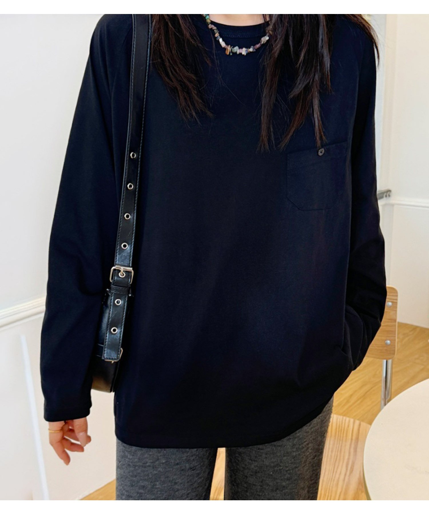 【アイモハ/aimoha】のaimoha -select-/ポケットデザインロングスリーブTシャツ インテリア・キッズ・メンズ・レディースファッション・服の通販 founy(ファニー)  ファッション Fashion レディースファッション Fashion for Women トップス・カットソー Cut & Sew Tops シャツ・ブラウス・オフィスカジュアル Elegant Blouses & Button-Ups ロングTシャツ・Tシャツ Longline T-Shirts & Tees カーディガン Cardigan, Knitwear シューズ Shoes, Footwear シンプル Simple, Minimal ジャケット Jacket, Outerwear スタイリッシュ Stylish, Fashionable スニーカー Sneakers, Trainers スリーブ Sleeve, Long Sleeve / Short Sleeve デニム Denim, Jeans Material バランス Balance, Style Balance ポケット Pocket, Pocket Detail リラックス Relax, Relaxed Fit ロング Long, Long-Length ブラック|ID: prp329100004735278 ipo3291000000034426547