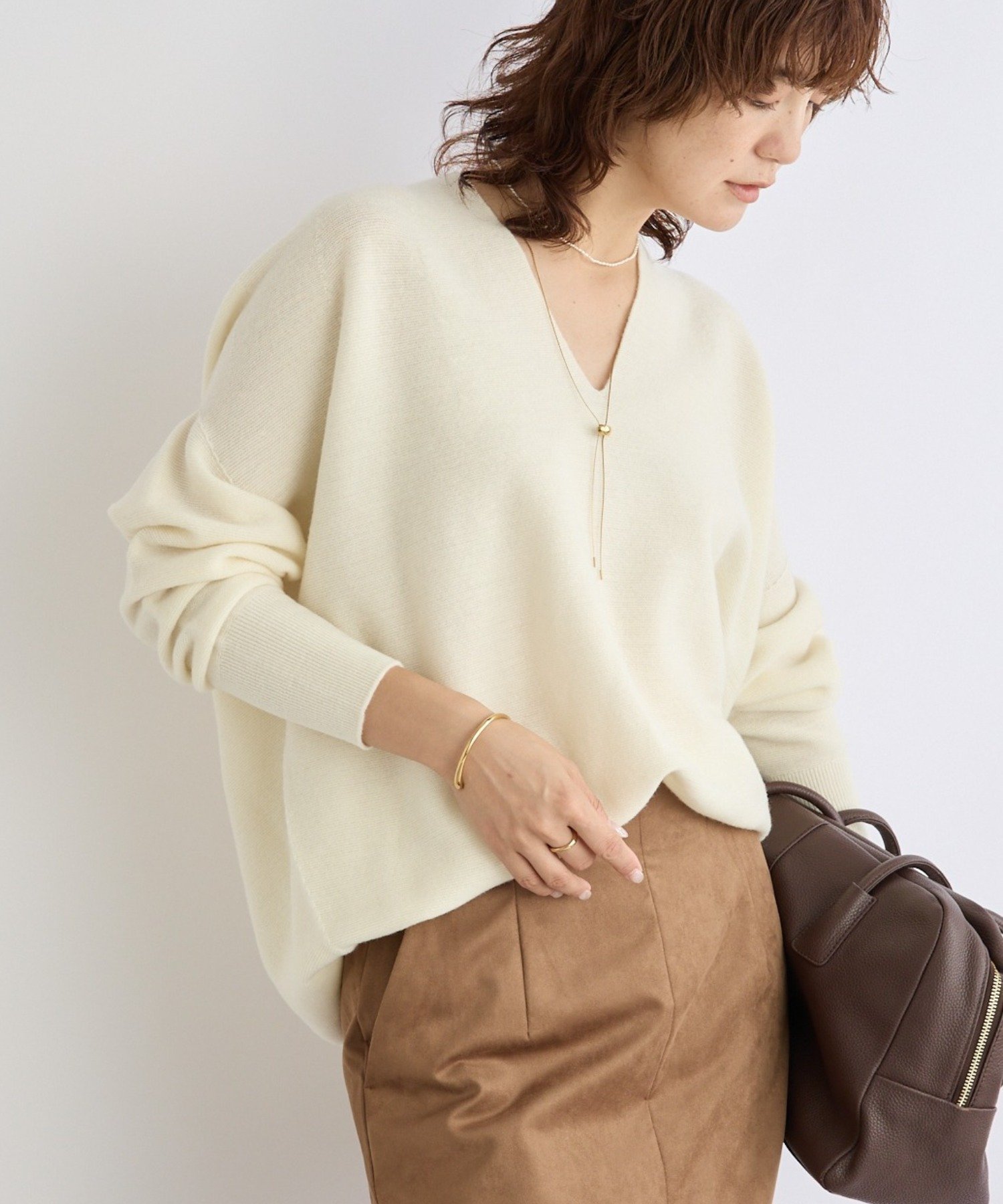 【リヴドロワ/RIVE DROITE】の【リバイバル/新色追加/7色展開】ウール100NEWバックボリュームニット インテリア・キッズ・メンズ・レディースファッション・服の通販 founy(ファニー) 　ファッション　Fashion　レディースファッション　Fashion for Women　トップス・カットソー　Cut & Sew Tops　ニット　Knit Tops & Sweaters　定番　Standard, Basic Item　フォルム　Silhouette, Form　ベーシック　Basic, Essential　ホールガーメント　WholeGarment, Seamless Knit　ボトム　Bottoms, Lower Wear　A/W・秋冬　Autumn/Winter　再入荷　Restock / Back in Stock　おすすめ　Recommended / Our Picks　オフホワイト|ID: prp329100004735316 ipo3291000000034906720