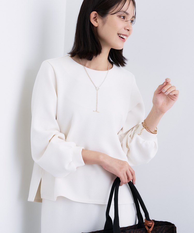 【インディヴィ/INDIVI】の【SETUP可能/袖コンシャス】ダンボールジャージトップス インテリア・キッズ・メンズ・レディースファッション・服の通販 founy(ファニー) ファッション Fashion レディースファッション Fashion for Women トップス・カットソー Cut & Sew Tops セットアップ Matching Sets レディーストップス・ブラウス Tops & Blouses / Assorted Women's Tops アンティーク Antique-Inspired ギャザー Gathered, Ruffled コンシャス Conscious, Bodycon コンパクト Compact, Small Size シンプル Simple, Minimal ストレッチ Stretch, Stretchy Fabric スマート Smart, Elegant セットアップ Set-Up, Coordinated Outfit テーパード Tapered, Tapered Pants ワイド Wide, Wide Fit オフホワイト|ID: prp329100004735375 ipo3291000000034589657