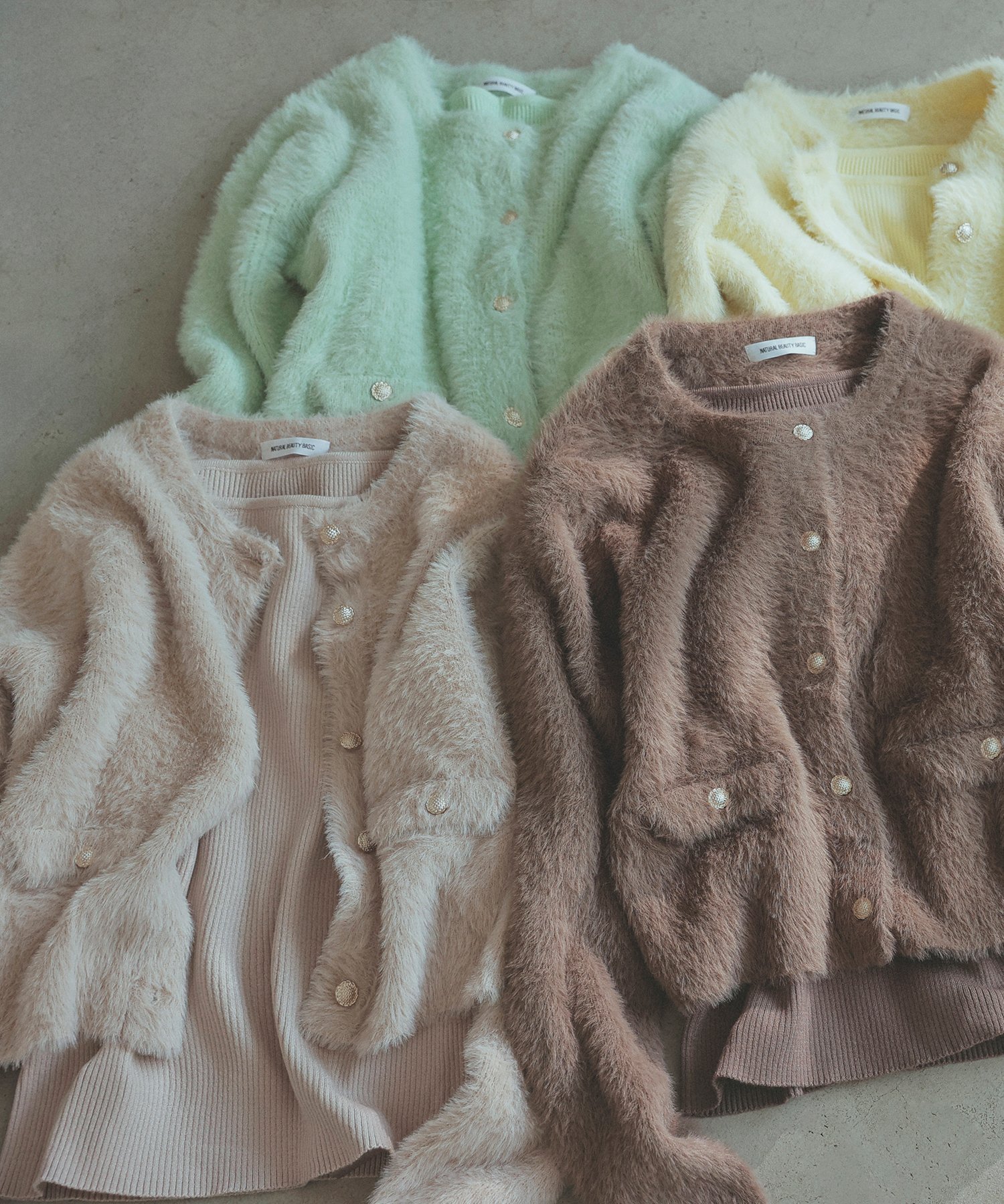 【ナチュラル ビューティー ベーシック/NATURAL BEAUTY BASIC】のふわ リブ アンサンブルニット インテリア・キッズ・メンズ・レディースファッション・服の通販 founy(ファニー) 　雑誌掲載アイテム　Magazine Picks & Fashion Features　ファッション雑誌　Fashion Magazines　スウィート　Sweet　ファッションモデル・俳優・女優　Models　女性　Women　今田美桜　Imai Mio　ファッション　Fashion　レディースファッション　Fashion for Women　トップス・カットソー　Cut & Sew Tops　ニット　Knit Tops & Sweaters　アンサンブルニット　Knit Ensembles & Twin Sets　12月号　December Issue　アンサンブル　Ensemble Set　インナー　Innerwear　カーディガン　Cardigan, Knitwear　シンプル　Simple, Minimal　フラップ　Flap, Flap Pocket　ポケット　Pocket, Pocket Detail　リブニット　Rib Knit, Ribbed Knit　人気　Popular, Best Seller　雑誌　Magazine, Fashion Magazine　ベージュ|ID: prp329100004735445 ipo3291000000034667970