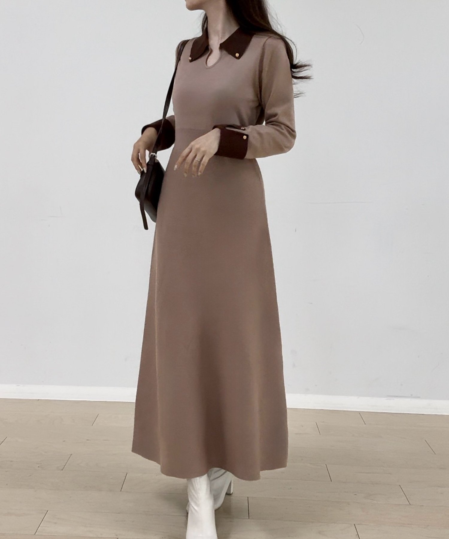 【ジュノア/JUNOAH】のバイカラーセミフレアニットワンピース インテリア・キッズ・メンズ・レディースファッション・服の通販 founy(ファニー) 　ファッション　Fashion　レディースファッション　Fashion for Women　ワンピース　Dresses　ニットワンピース　Knit Dresses　モカ|ID: prp329100004735489 ipo3291000000034239622