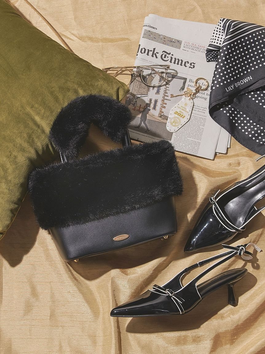 【リリーブラウン/Lily Brown】のエコファーコンビマルチウェイトート インテリア・キッズ・メンズ・レディースファッション・服の通販 founy(ファニー) 　ファッション　Fashion　レディースファッション　Fashion for Women　バッグ　Bags　スマート　Smart, Elegant　ポケット　Pocket, Pocket Detail　ミックス　Mix, Mixed Style　BLK[009]|ID: prp329100004735587 ipo3291000000034539686