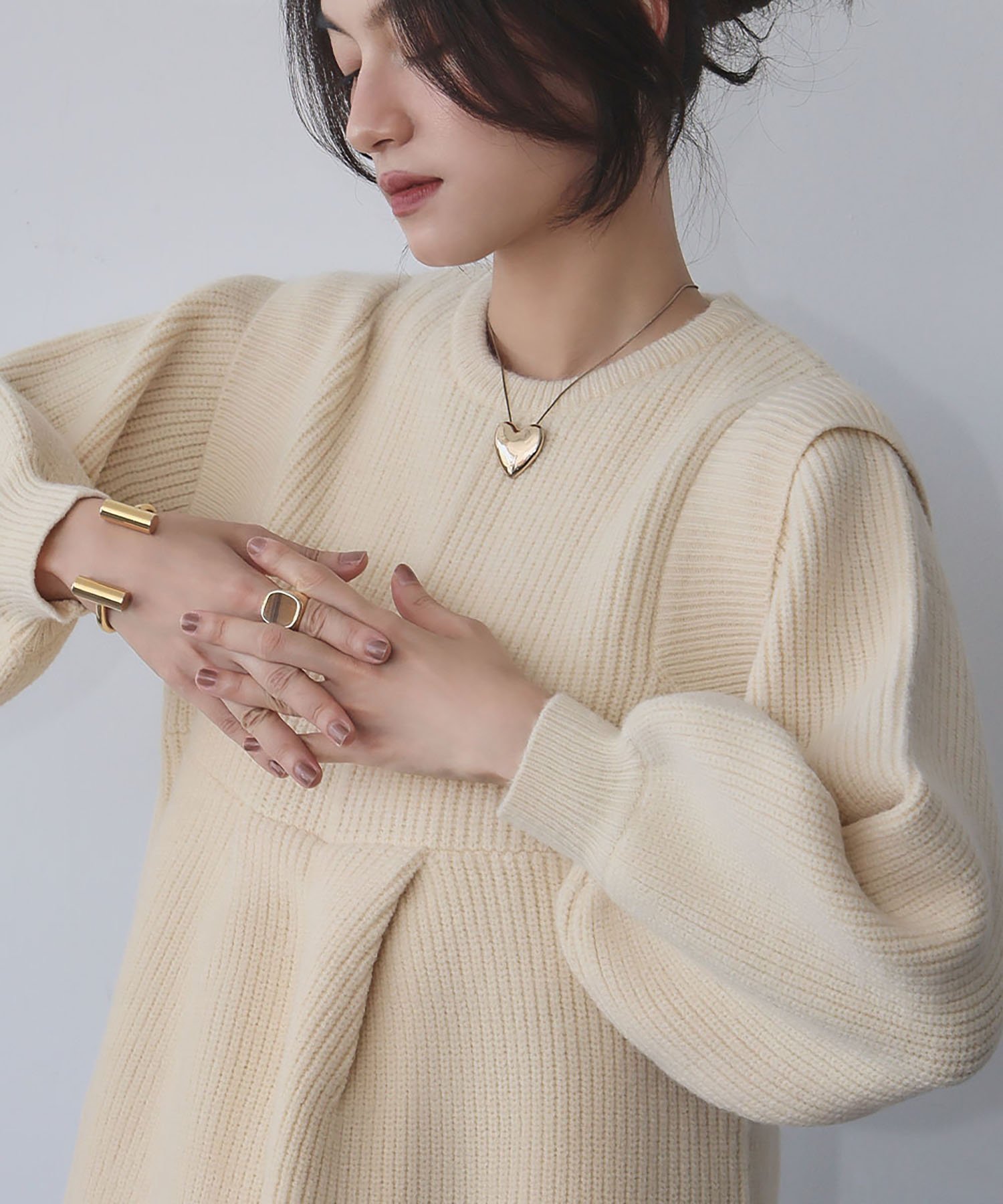 【ガール/GIRL】のボリュームスリーブ ペプラム ニット プルオーバー インテリア・キッズ・メンズ・レディースファッション・服の通販 founy(ファニー) 　ファッション　Fashion　レディースファッション　Fashion for Women　トップス・カットソー　Cut & Sew Tops　ニット　Knit Tops & Sweaters　カジュアルプルオーバー・ニットトップス　Pullovers & Knit Tops / Casual Pullovers　ボリューム袖・フリルスリーブブラウス　Voluminous & Ruffle Sleeves / Puffy Sleeve Tops　畦　Ribbed Knit　ガーリー　Girly, Feminine Style　コクーン　Cocoon, Cocoon Silhouette　スリーブ　Sleeve, Long Sleeve / Short Sleeve　ペプラム　Peplum, Flared Hem　ミドル　Middle Length, Mid Height　A/W・秋冬　Autumn/Winter　再入荷　Restock / Back in Stock　エレガント 上品　Elegant　IV|ID: prp329100004735808 ipo3291000000034209008