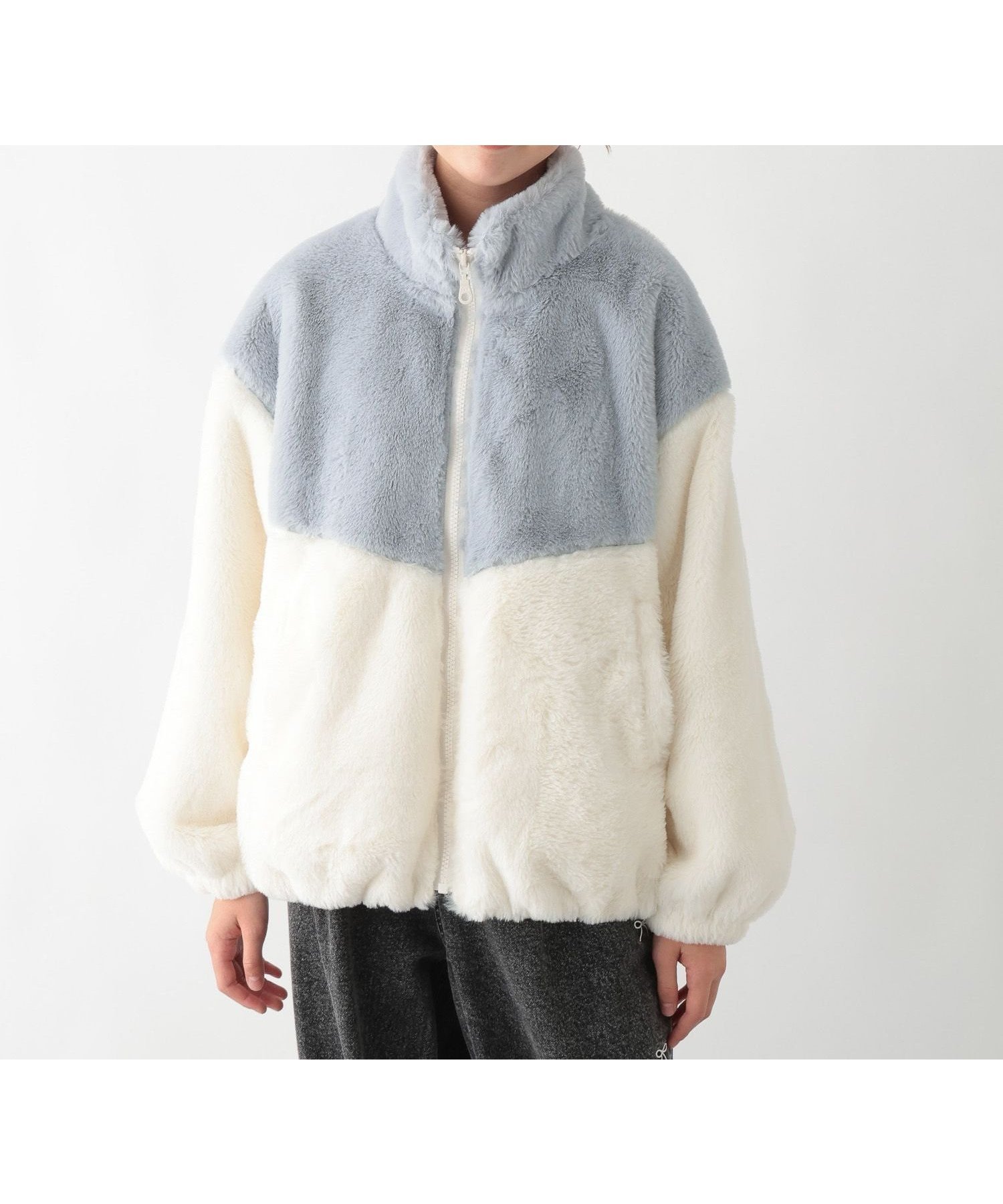 【グローバルワーク/GLOBAL WORK / KIDS】の洗える防風ふわもこブルゾン/キッズ/577750 インテリア・キッズ・メンズ・レディースファッション・服の通販 founy(ファニー) ファッション Fashion キッズファッション Fashion for Kids おすすめ Recommended / Our Picks なめらか Smooth, Silky Texture スタンド Stand Collar, Upright Stand デニム Denim, Jeans Material バランス Balance, Style Balance パーカー Hoodie, Parka ブルゾン Blouson, Bomber Jacket ボトム Bottoms, Lower Wear ワイド Wide, Wide Fit 切替 Switching, Contrast Panel 洗える Machine Washable 防寒 Cold Protection, Winter-Ready アイボリー×サックス切替08|ID: prp329100004735834 ipo3291000000034837441