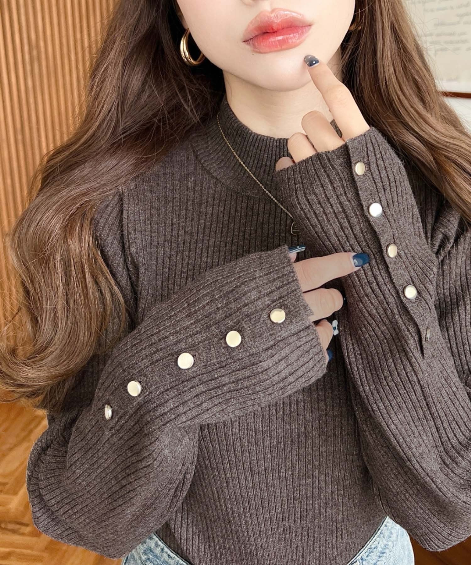 【モーメントプラス/moment+ / MEN】の12G袖口ボタンボトルネックリブニットプルオーバー インテリア・キッズ・メンズ・レディースファッション・服の通販 founy(ファニー) ファッション Fashion メンズファッション Fashion for Men トップス・カットソー Cut & Sew Tops ニット・セーター / 定番トップス Knit Tops & Sweaters インナー Innerwear シンプル Simple, Minimal スリット Slit, Slit Detail スリム Slim, Slim Fit デニム Denim, Jeans Material トレンド Trend, Trending Now なめらか Smooth, Silky Texture ハイネック High Neck, Mock Neck フレア Flare, Flared ベスト Vest, Waistcoat ベーシック Basic, Essential ボトルネック Bottle Neck, Mock Neck 無地 Plain, Solid Color ワイドリブ Wide Rib, Wide Ribbed Knit A/W・秋冬 Autumn/Winter プチプライス・低価格 Affordable / Budget Price エレガント 上品 Elegant ブラウン系その他|ID: prp329100004736148 ipo3291000000034548616