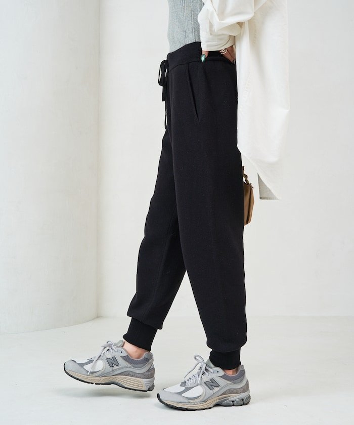 【フリークスストア/FREAK'S STORE】のニット ジョガー イージーパンツ【限定展開】 25AW インテリア・キッズ・メンズ・レディースファッション・服の通販 founy(ファニー) ファッション Fashion レディースファッション Fashion for Women パンツ Pants & Trousers コンパクト Compact, Small Size スウェット / スエット Sweatshirt, Sweatwear スニーカー Sneakers, Trainers 定番 Standard, Basic Item 人気 Popular, Best Seller リブニット Rib Knit, Ribbed Knit リラックス Relax, Relaxed Fit A/W・秋冬 Autumn/Winter 冬 Winter / This Winter おすすめ Recommended / Our Picks お家時間・ステイホーム Stay Home / At Home エレガント 上品 Elegant 2025年 2025 2025-2026秋冬・A/W Autumn/Winter 2025–26 AW25–26 ブラック|ID: prp329100004736271 ipo3291000000034934685