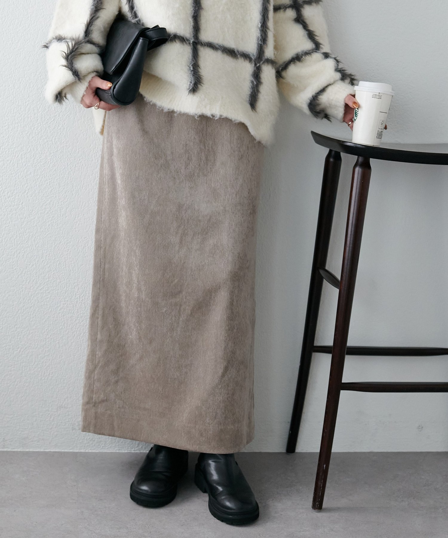 【ディスコート/Discoat】のキレイメコーデュロイスカート インテリア・キッズ・メンズ・レディースファッション・服の通販 founy(ファニー) ファッション Fashion レディースファッション Fashion for Women スカート Skirts コーデュロイ Corduroy, Cord Fabric スリット Slit, Slit Detail フロント Front, Front Design ベージュ|ID: prp329100004736321 ipo3291000000034587480