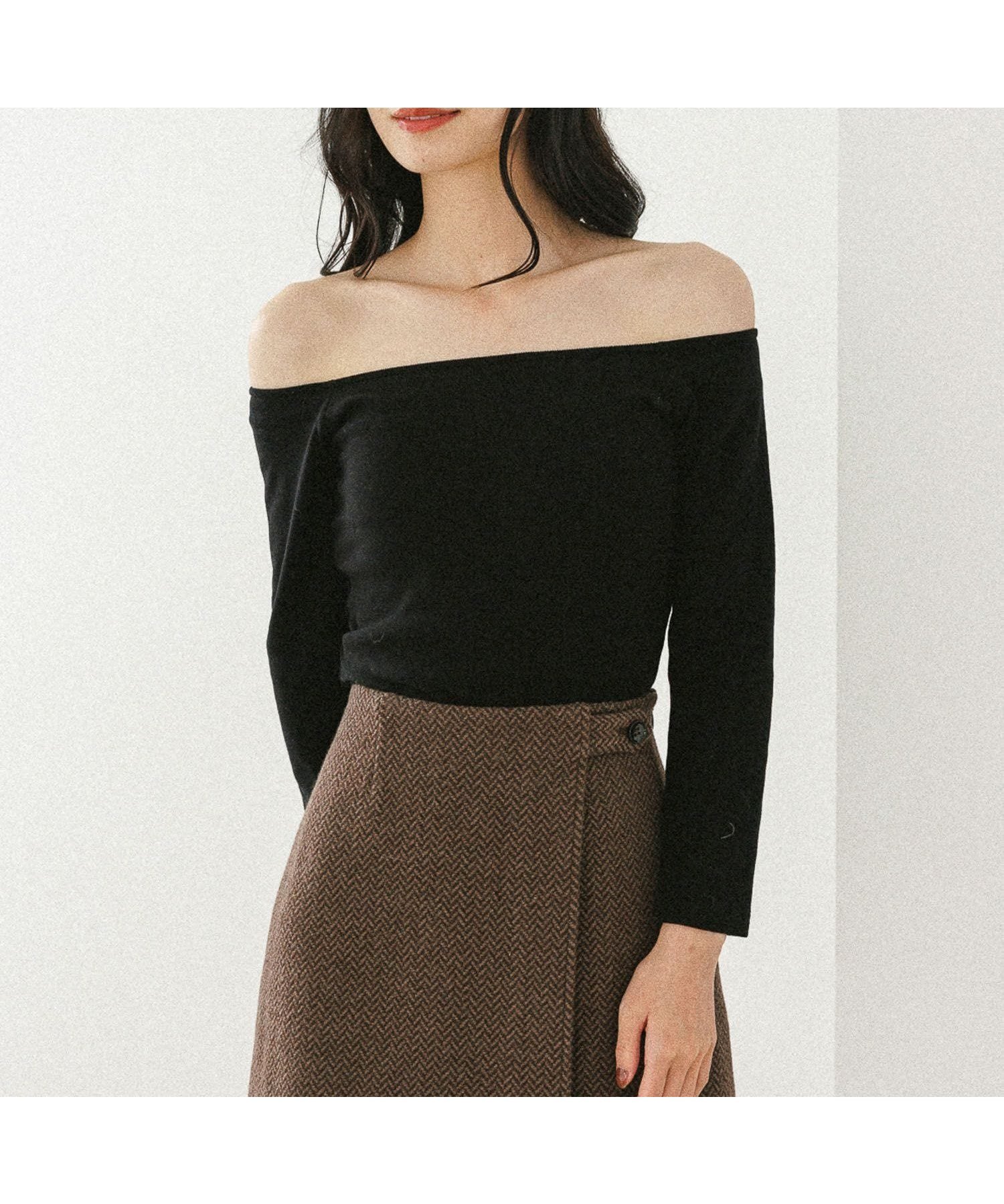 【ヘザー/Heather】のカップ付きオフショルTEE インテリア・キッズ・メンズ・レディースファッション・服の通販 founy(ファニー) 　ファッション　Fashion　レディースファッション　Fashion for Women　おすすめ　Recommended / Our Picks　インナー　Innerwear　コンパクト　Compact, Small Size　ジャケット　Jacket, Outerwear　バランス　Balance, Style Balance　ベーシック　Basic, Essential　ブラック|ID: prp329100004736328 ipo3291000000034386398