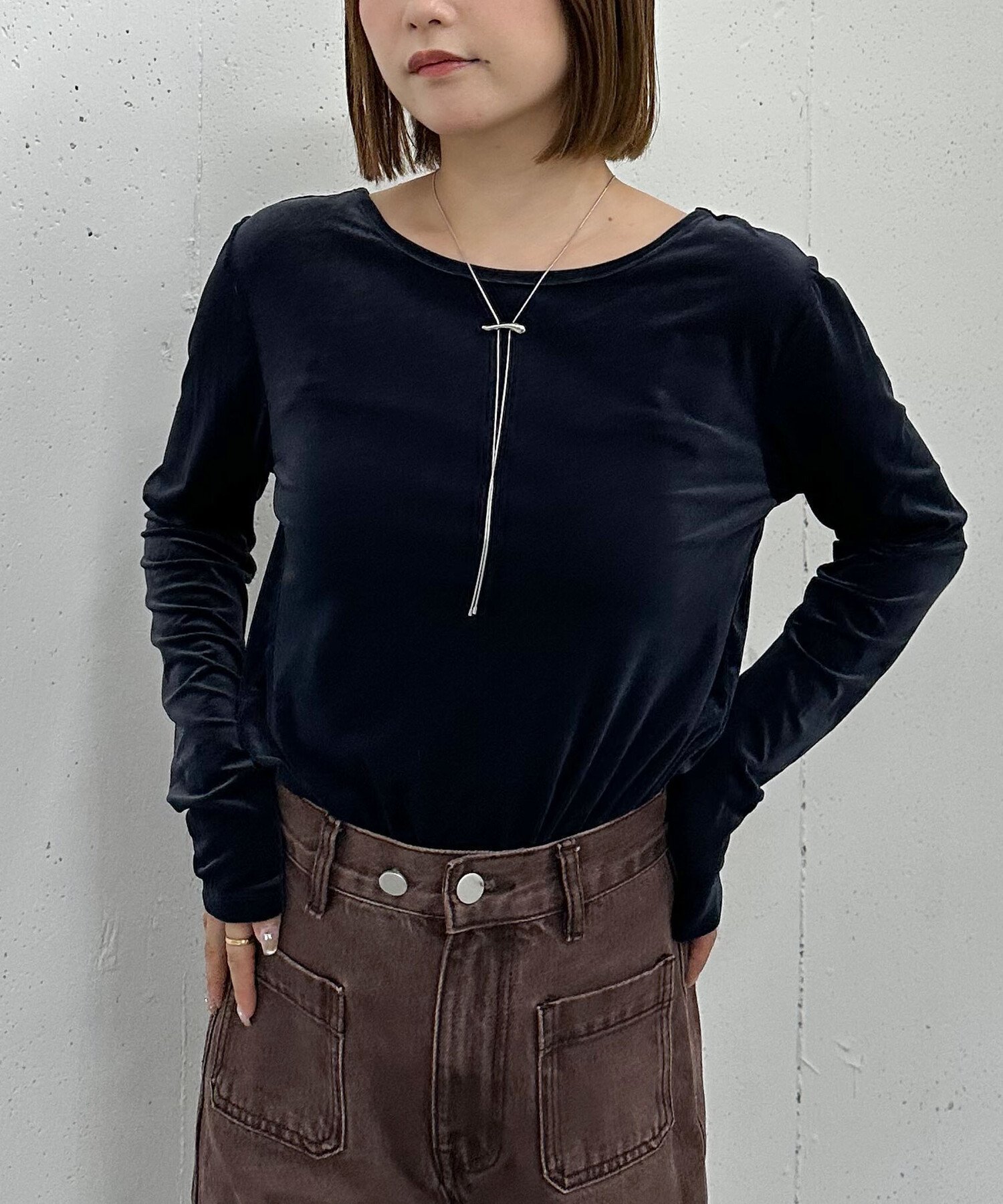【アルシーヴ/archives】のシアーベロアTOPS インテリア・キッズ・メンズ・レディースファッション・服の通販 founy(ファニー) 　ファッション　Fashion　レディースファッション　Fashion for Women　トップス・カットソー　Cut & Sew Tops　ベロアトップス　Velour Tops / Velvet-Look Items　インナー　Innerwear　シアー　Sheer, See-Through　デコルテ　Décolleté, Neckline　ベロア　Velour, Soft Velvet　春　Spring　秋　Autumn　CHARCOAL GRAY|ID: prp329100004736502 ipo3291000000034246293