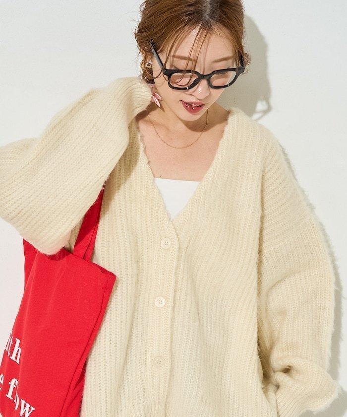 【フリークスストア/FREAK'S STORE】の限定展開 カラー シャギー Vネック ニット カーディガン 25AW 人気、トレンドファッション・服の通販 founy(ファニー) 　ファッション　Fashion　レディースファッション　Fashion for Women　トップス・カットソー　Cut & Sew Tops　ニット　Knit Tops & Sweaters　カーディガン・羽織り　Layered Style Cardigans　Vネックトップス　V-Neck Tops / V-Cut Neckline Shirts　秋　Autumn　カーディガン　Cardigan, Knitwear　ショルダー　Shoulder, Shoulder Strap　ショート　Short, Short Length　スラックス　Slacks, Dress Pants　ドロップ　Drop Shoulder, Dropped Style　人気　Popular, Best Seller　フェミニン　Feminine, Girly　フレア　Flare, Flared　ベーシック　Basic, Essential　ボトム　Bottoms, Lower Wear　リラックス　Relax, Relaxed Fit　A/W・秋冬　Autumn/Winter　冬　Winter / This Winter　プチプライス・低価格　Affordable / Budget Price　おすすめ　Recommended / Our Picks　2025年　2025　2025-2026秋冬・A/W　Autumn/Winter 2025–26 AW25–26　 other-1|ID: prp329100004736595 ipo3291000000034214803