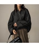 【メイソングレイ/MAYSON GREY】の【WEB限定】ドロストクロップドデニムシャツ≪洗濯機で洗える≫ 人気、トレンドファッション・服の通販 founy(ファニー) ファッション Fashion レディースファッション Fashion for Women トップス・カットソー Cut & Sew Tops シャツ・ブラウス・オフィスカジュアル Elegant Blouses & Button-Ups 2025年 2025 2025-2026秋冬・A/W Autumn/Winter 2025–26 AW25–26 コンパクト Compact, Small Size デニム Denim, Jeans Material バランス Balance, Style Balance ワイド Wide, Wide Fit 洗える Machine Washable 秋 Autumn A/W・秋冬 Autumn/Winter 羽織 Haori, Light Jacket thumbnail ブラック|ID: prp329100004736759 ipo3291000000034318199
