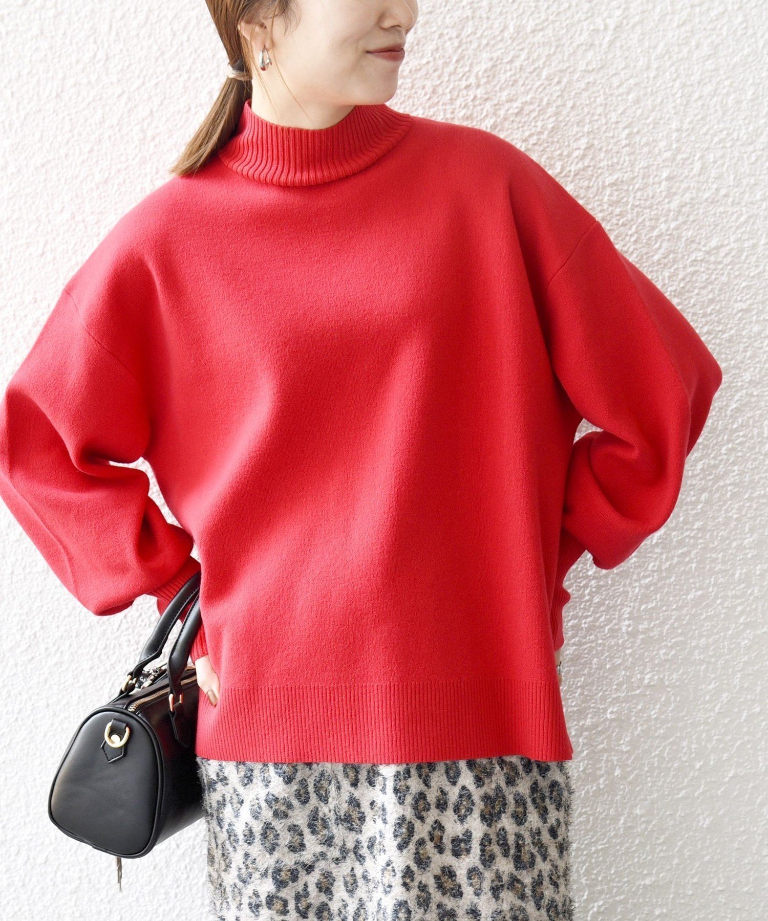 【シップス フォー ウィメン/SHIPS】のSHIPS any 洗濯機可能 ハイネック ボリュームスリーブ ロングリブ ニット プルオーバー インテリア・キッズ・メンズ・レディースファッション・服の通販 founy(ファニー) 　ファッション　Fashion　レディースファッション　Fashion for Women　トップス・カットソー　Cut & Sew Tops　ニット　Knit Tops & Sweaters　カジュアルプルオーバー・ニットトップス　Pullovers & Knit Tops / Casual Pullovers　ボリューム袖・フリルスリーブブラウス　Voluminous & Ruffle Sleeves / Puffy Sleeve Tops　洗える　Machine Washable　シンプル　Simple, Minimal　スラックス　Slacks, Dress Pants　スリーブ　Sleeve, Long Sleeve / Short Sleeve　タイトスカート　Pencil Skirt, Tight Skirt　タートルネック　Turtleneck, High Neck　トレンド　Trend, Trending Now　なめらか　Smooth, Silky Texture　ハイネック　High Neck, Mock Neck　ボトム　Bottoms, Lower Wear　ルーズ　Loose, Oversized　エレガント 上品　Elegant　2025年　2025　2025-2026秋冬・A/W　Autumn/Winter 2025–26 AW25–26　レッド|ID: prp329100004736775 ipo3291000000034425766