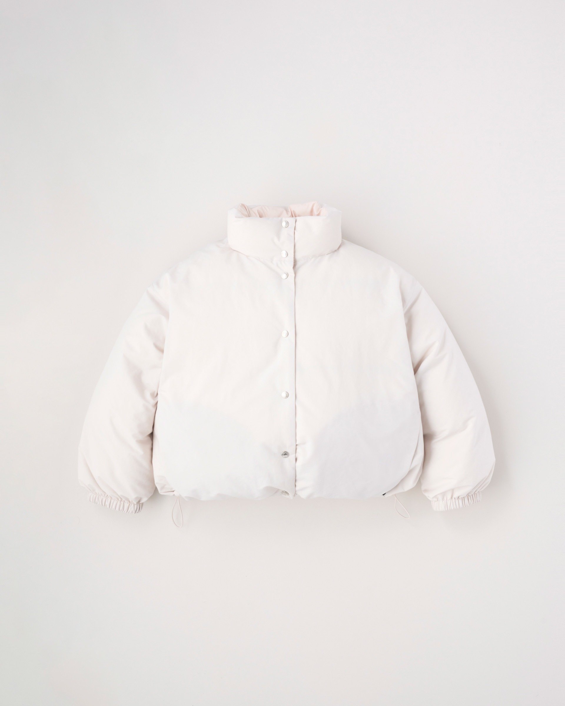 【トラディショナル ウェザーウェア/TWW / Traditional Weatherwear】のHASELEY インテリア・キッズ・メンズ・レディースファッション・服の通販 founy(ファニー) ファッション Fashion レディースファッション Fashion for Women ショルダー Shoulder, Shoulder Strap シルバー Silver, Metallic Silver ジャケット Jacket, Outerwear スタンド Stand Collar, Upright Stand ダウン Down, Puffer ドット Polka Dot, Dot Pattern ドロップ Drop Shoulder, Dropped Style リバーシブル Reversible, Two-Sided リュクス Luxury, Elegant, High-End, Chic 冬 Winter / This Winter オフホワイト|ID: prp329100004737263 ipo3291000000034769866