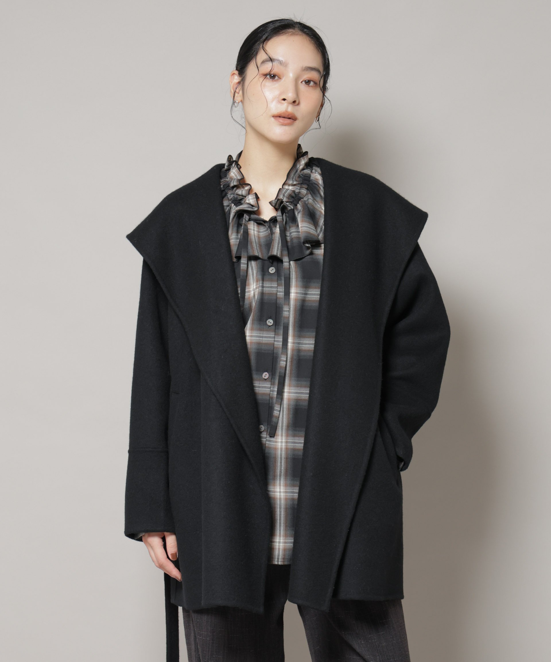 【ナノ ユニバース/nano universe】のSUPER110blend リバーショールミディコート インテリア・キッズ・メンズ・レディースファッション・服の通販 founy(ファニー) ファッション Fashion レディースファッション Fashion for Women アウター Coat / Outerwear Collection コート・ロングコート・ピーコート Long Coats, Peacoats & More ショール Shawl, Wrap ストール Stole, Wrap ダブル Double, Double-Breasted フェイス Face, Facial Design フロント Front, Front Design ミドル Middle Length, Mid Height リラックス Relax, Relaxed Fit エレガント 上品 Elegant 2025年 2025 2025-2026秋冬・A/W Autumn/Winter 2025–26 AW25–26 ブラック|ID: prp329100004737330 ipo3291000000034529549