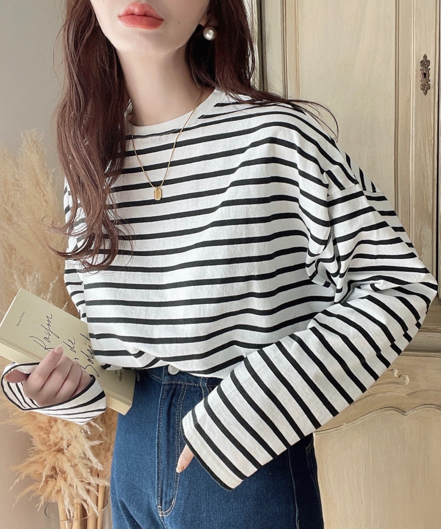 【モーメントプラス/moment+ / MEN】の綿100%無地 ボーダー.オーバーサイズロングスリーブTシャツ インテリア・キッズ・メンズ・レディースファッション・服の通販 founy(ファニー) 　ファッション　Fashion　メンズファッション　Fashion for Men　ショート　Short, Short Length　スラックス　Slacks, Dress Pants　スリーブ　Sleeve, Long Sleeve / Short Sleeve　デニム　Denim, Jeans Material　トレンド　Trend, Trending Now　定番　Standard, Basic Item　ベーシック　Basic, Essential　ボーダー　Border, Stripe　ミニスカート　Mini Skirt, Short Skirt　無地　Plain, Solid Color　ロング　Long, Long-Length　再入荷　Restock / Back in Stock　プチプライス・低価格　Affordable / Budget Price　ブラック系その他|ID: prp329100004737405 ipo3291000000034511122