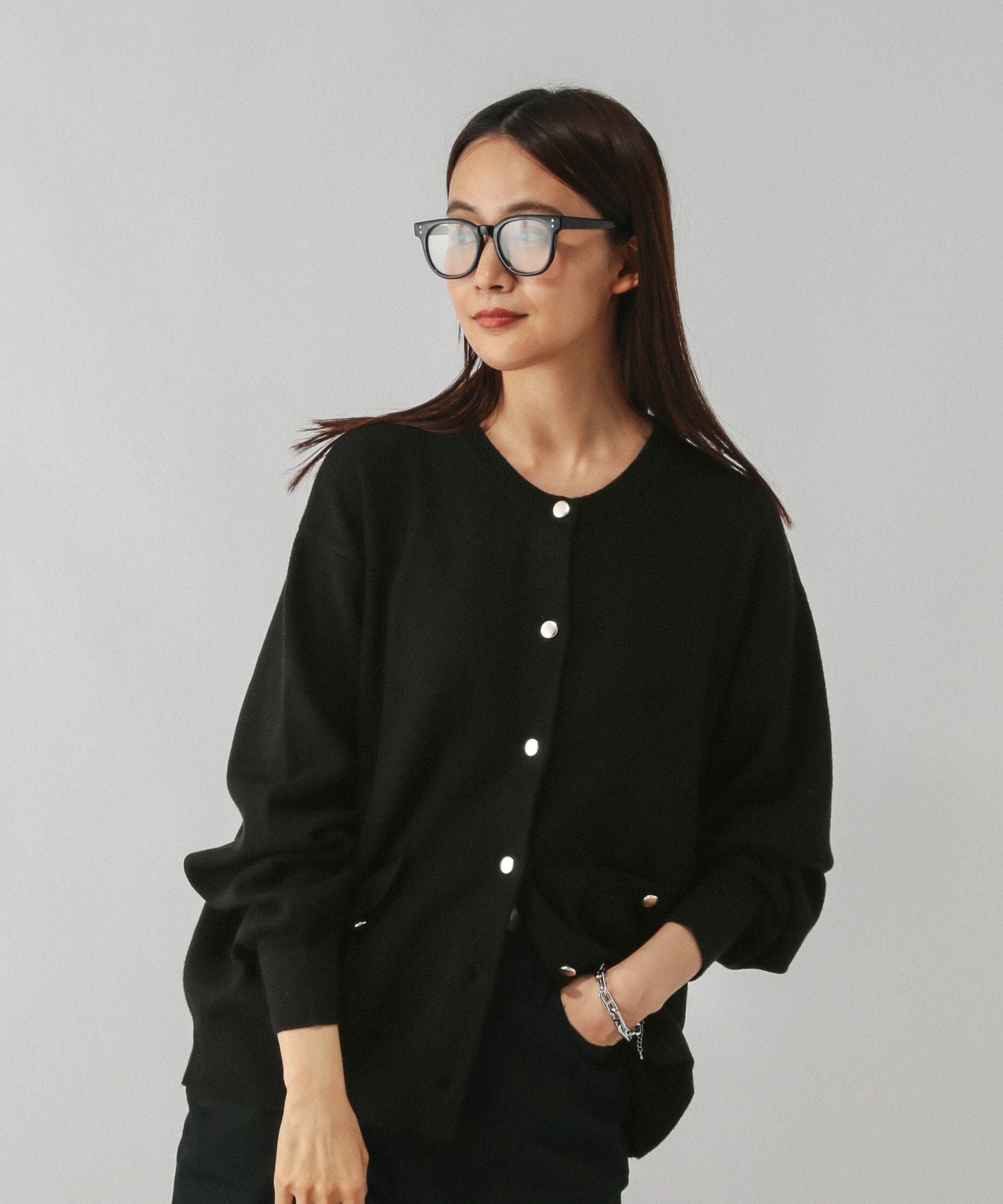 【グローバルワーク/GLOBAL WORK】のメルティクルー金ボタンカーディガン/577879 インテリア・キッズ・メンズ・レディースファッション・服の通販 founy(ファニー)  ファッション Fashion レディースファッション Fashion for Women トップス・カットソー Cut & Sew Tops カーディガン・羽織り Layered Style Cardigans おすすめ Recommended / Our Picks カットソー Cut and Sewn Top カーディガン Cardigan, Knitwear シンプル Simple, Minimal スキッパー Skipper, Open Collar バランス Balance, Style Balance ボトム Bottoms, Lower Wear ワイド Wide, Wide Fit エレガント 上品 Elegant ブラック09|ID: prp329100004737848 ipo3291000000034222948