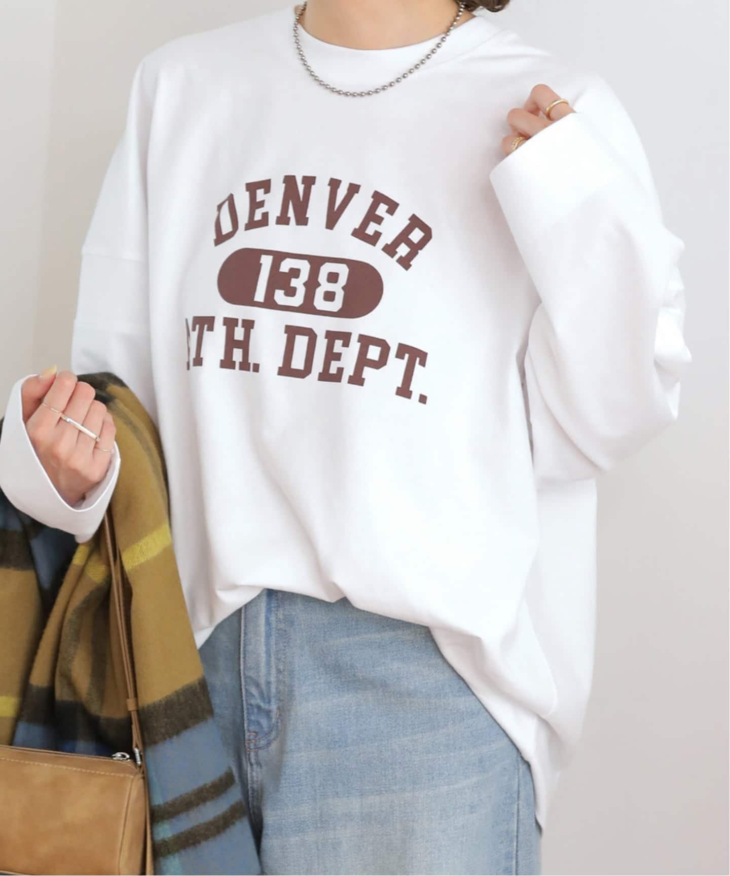 【ジャーナルスタンダード レリューム/JOURNAL STANDARD relume】の別注【Champion/チャンピオン】ロングスリーブTシャツ16s/OE インテリア・キッズ・メンズ・レディースファッション・服の通販 founy(ファニー) 　ファッション　Fashion　レディースファッション　Fashion for Women　トップス・カットソー　Cut & Sew Tops　シャツ・ブラウス・オフィスカジュアル　Elegant Blouses & Button-Ups　ロングTシャツ・Tシャツ　Longline T-Shirts & Tees　グラフィック　Graphic, Graphic Design　今季　This Season, Current Season　スポーツ　Sports, Activewear　スリーブ　Sleeve, Long Sleeve / Short Sleeve　ニューヨーク　New York, NYC Style　人気　Popular, Best Seller　別注　Limited Edition, Custom Order　ロング　Long, Long-Length　おすすめ　Recommended / Our Picks　2025年　2025　2025-2026秋冬・A/W　Autumn/Winter 2025–26 AW25–26　ホワイト|ID: prp329100004737929 ipo3291000000034658833