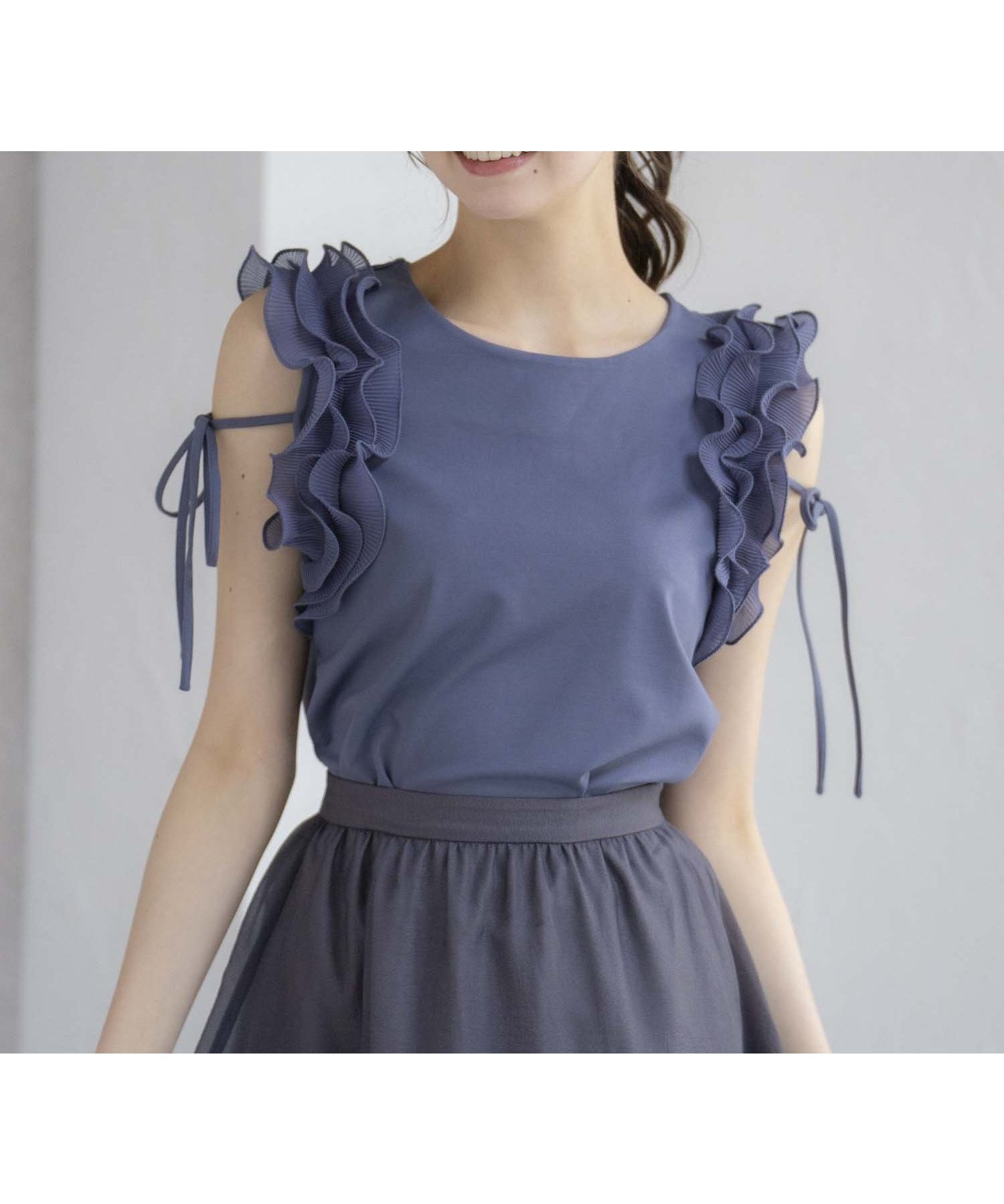 【ノエラ/Noela】のショルダーフリルカットソー インテリア・キッズ・メンズ・レディースファッション・服の通販 founy(ファニー) 　ファッション　Fashion　レディースファッション　Fashion for Women　トップス・カットソー　Cut & Sew Tops　カットソー・ベーシックTシャツ　Cut-and-Sewn Tops / Stretch Tees & Basics　おすすめ　Recommended / Our Picks　カットソー　Cut and Sewn Top　フリル　Frill, Ruffle　プリーツ　Pleats, Pleated　ポケット　Pocket, Pocket Detail　ワイド　Wide, Wide Fit　ブルー|ID: prp329100004738003 ipo3291000000034435201