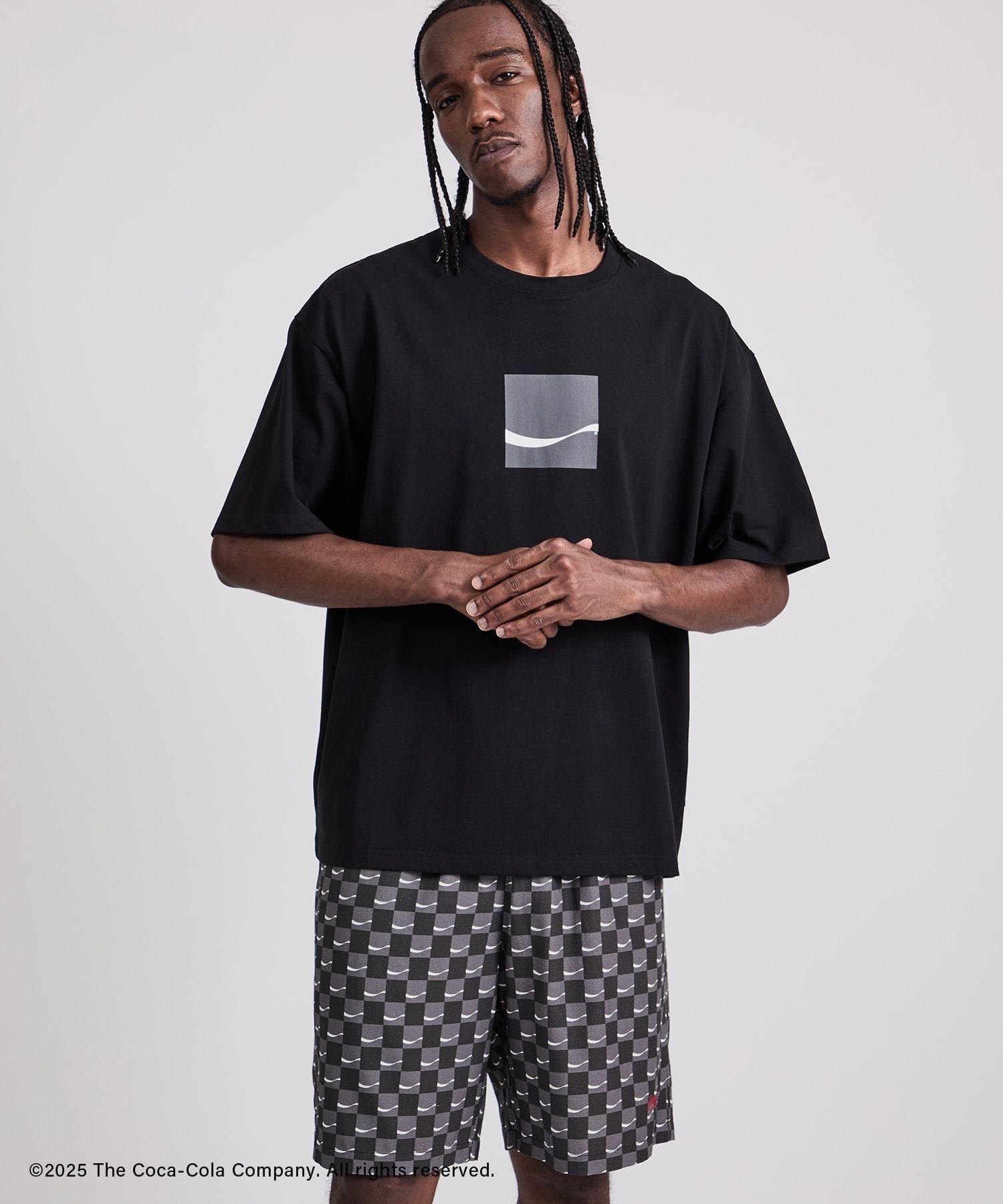 【サタデイズ ニューヨークシティ/SATURDAYS NYC】のCoca-Cola 70s DRD Printed T-Shirt インテリア・キッズ・メンズ・レディースファッション・服の通販 founy(ファニー) 　ファッション　Fashion　レディースファッション　Fashion for Women　トップス・カットソー　Cut & Sew Tops　シャツ・ブラウス・オフィスカジュアル　Elegant Blouses & Button-Ups　ロングTシャツ・Tシャツ　Longline T-Shirts & Tees　クラシック　Classic, Timeless Style　グラフィック　Graphic, Graphic Design　フィット　Fit, Slim Fit　フロント　Front, Front Design　プリント　Print, Printed Pattern　リラックス　Relax, Relaxed Fit　半袖　Short Sleeve, Half Sleeve　ブラック(01)|ID: prp329100004738005 ipo3291000000034223895