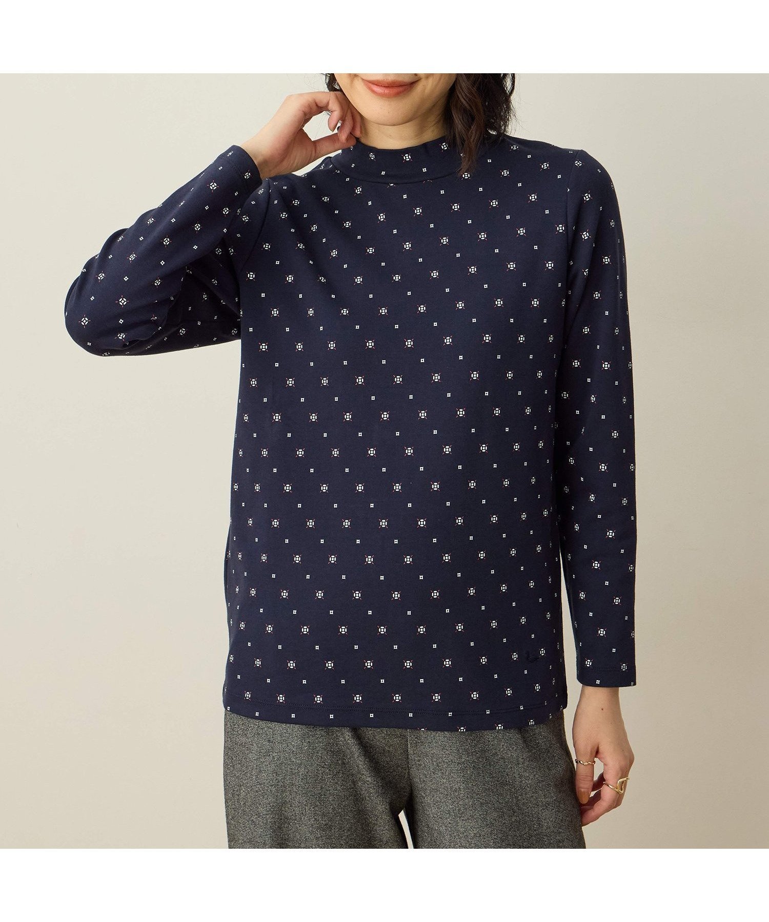 【デコイ/DECOY Since1981】のハイネックプルオーバー インテリア・キッズ・メンズ・レディースファッション・服の通販 founy(ファニー) 　ファッション　Fashion　レディースファッション　Fashion for Women　トップス・カットソー　Cut & Sew Tops　カジュアルプルオーバー・ニットトップス　Pullovers & Knit Tops / Casual Pullovers　ハイネック　High Neck, Mock Neck　ワンポイント　One Point, Statement Accent　ネイビー|ID: prp329100004738081 ipo3291000000034224339