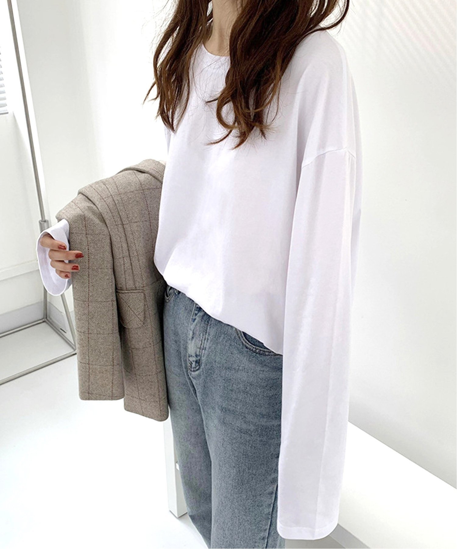 【アミュレット/Amulet】の【Dewlily】オーバーサイズロングTシャツ インテリア・キッズ・メンズ・レディースファッション・服の通販 founy(ファニー) 　ファッション　Fashion　レディースファッション　Fashion for Women　トップス・カットソー　Cut & Sew Tops　シャツ・ブラウス・オフィスカジュアル　Elegant Blouses & Button-Ups　ロングTシャツ・Tシャツ　Longline T-Shirts & Tees　シンプル　Simple, Minimal　ベスト　Vest, Waistcoat　定番　Standard, Basic Item　無地　Plain, Solid Color　ホワイト|ID: prp329100004738214 ipo3291000000034225226