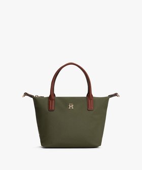 【トミーヒルフィガー/TOMMY HILFIGER】のポペットミニトートバッグ 人気、トレンドファッション・服の通販 founy(ファニー) ファッション Fashion レディースファッション Fashion for Women バッグ Bags アメリカン American Style クラシック Classic, Timeless Style ショルダー Shoulder, Shoulder Strap 財布 Wallet, Purse デニム Denim, Jeans Material 人気 Popular, Best Seller ポケット Pocket, Pocket Detail メタル Metal, Metal Parts モダン Modern, Contemporary ゴルフ Golf |ID:prp329100004738217