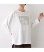 【デッサン/Dessin】の【洗える】箔プリントロングTシャツ 人気、トレンドファッション・服の通販 founy(ファニー) ファッション Fashion レディースファッション Fashion for Women トップス・カットソー Cut & Sew Tops シャツ・ブラウス・オフィスカジュアル Elegant Blouses & Button-Ups ロングTシャツ・Tシャツ Longline T-Shirts & Tees ギャザー Gathered, Ruffled シルバー Silver, Metallic Silver シンプル Simple, Minimal スマート Smart, Elegant プリント Print, Printed Pattern ロング Long, Long-Length 洗える Machine Washable thumbnail ホワイト|ID: prp329100004738348 ipo3291000000034226030