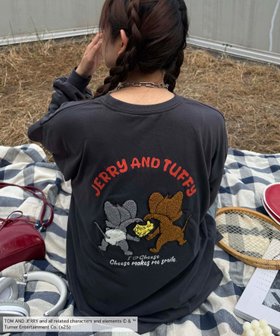 【アズノウアズ プラス/AS KNOW AS plus】の○アクリルキーホルダー付き トムとジェリー 刺繍ロンT 人気、トレンドファッション・服の通販 founy(ファニー) ファッション Fashion レディースファッション Fashion for Women トップス・カットソー Cut & Sew Tops ロングTシャツ・Tシャツ Longline T-Shirts & Tees アクリル Acrylic Material キーホルダー Keychain, Key Holder コンビ Combo, Combination Style メンズ Men's, Menswear 再入荷 Restock / Back in Stock |ID:prp329100004738409