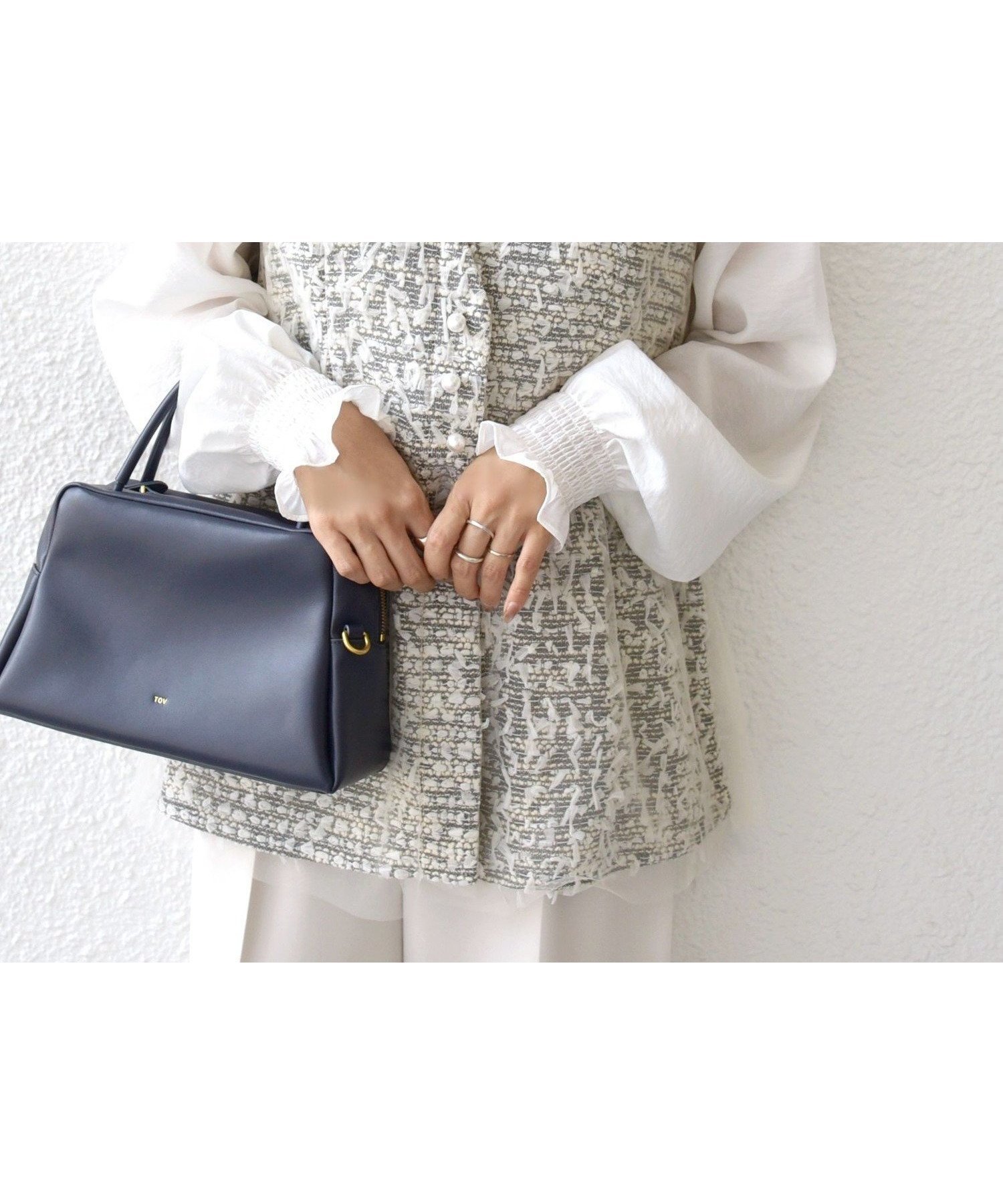 【シップス フォー ウィメン/SHIPS】の【SHIPS別注】troisiemeCHACO チュール ジレ(セレモニー対応可) インテリア・キッズ・メンズ・レディースファッション・服の通販 founy(ファニー) 　ファッション　Fashion　レディースファッション　Fashion for Women　アウター　Coat / Outerwear Collection　トップス・カットソー　Cut & Sew Tops　ベスト&ジレ / 重ね着スタイル　Vests & Gilets　インナー　Innerwear　ジャケット　Jacket, Outerwear　チュール　Tulip, Tulip Motif　ツイード　Twill, Twill Weave　デニム　Denim, Jeans Material　パール　Pearl, Pearl Accent　フェミニン　Feminine, Girly　ポケット　Pocket, Pocket Detail　別注　Limited Edition, Custom Order　ミックス　Mix, Mixed Style　エレガント 上品　Elegant　セレモニー　Ceremony　ビジネス 仕事 通勤　Business / Work / Commuting　2025年　2025　2025-2026秋冬・A/W　Autumn/Winter 2025–26 AW25–26　オフホワイト|ID: prp329100004738474 ipo3291000000035049705