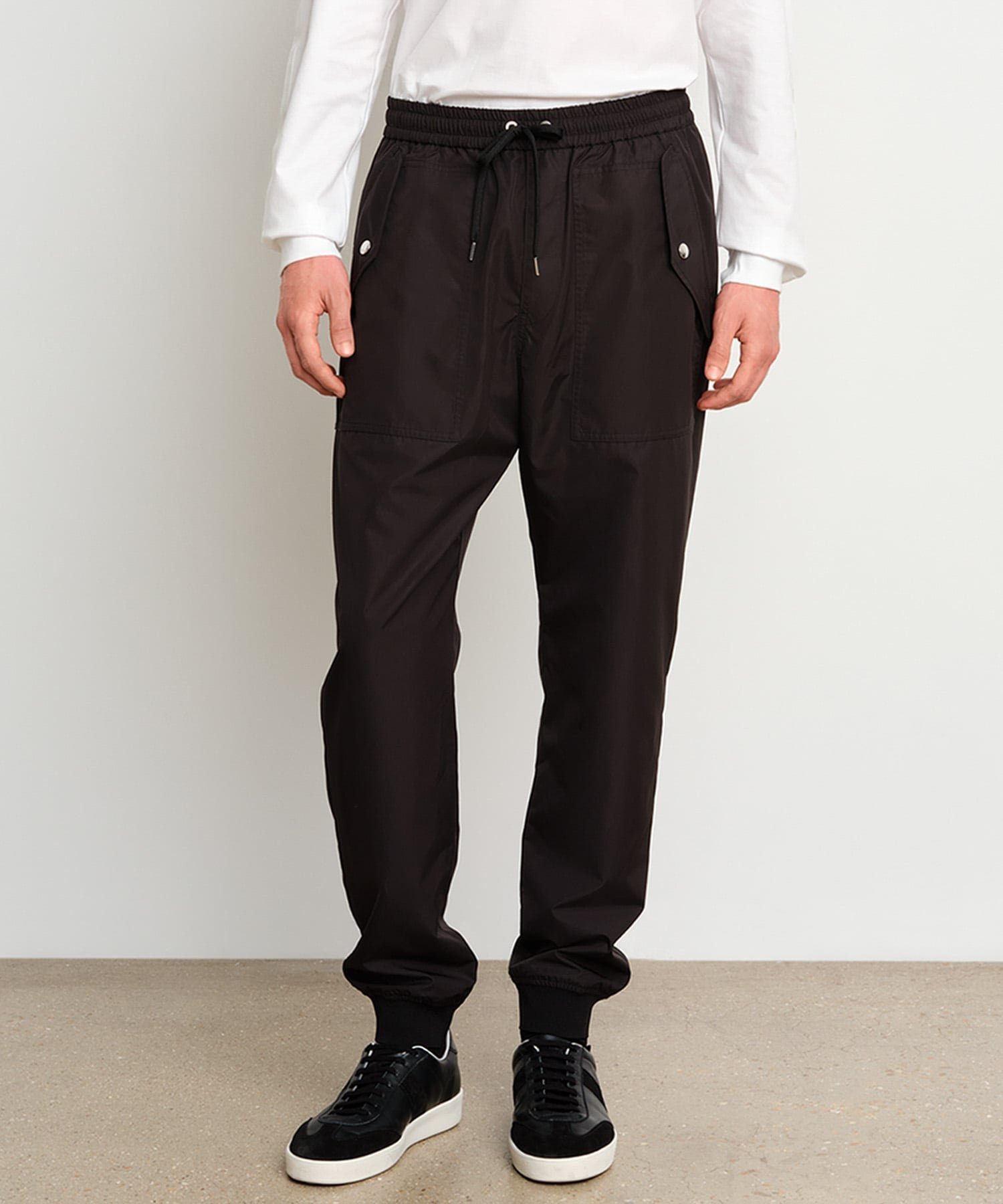 【タトラス コンセプトストア/TATRAS CONCEPT STORE / MEN】の【TATRAS 直営店】CARDO カルド / パンツ 人気、トレンドファッション・服の通販 founy(ファニー) 　ファッション　Fashion　メンズファッション　Fashion for Men　ボトムス　Bottoms　イタリア　Italy　スピンドル　Spindle, Drawcord　フィット　Fit, Slim Fit　フラップ　Flap, Flap Pocket　ポケット　Pocket, Pocket Detail　 other-1|ID: prp329100004738633 ipo3291000000034227705