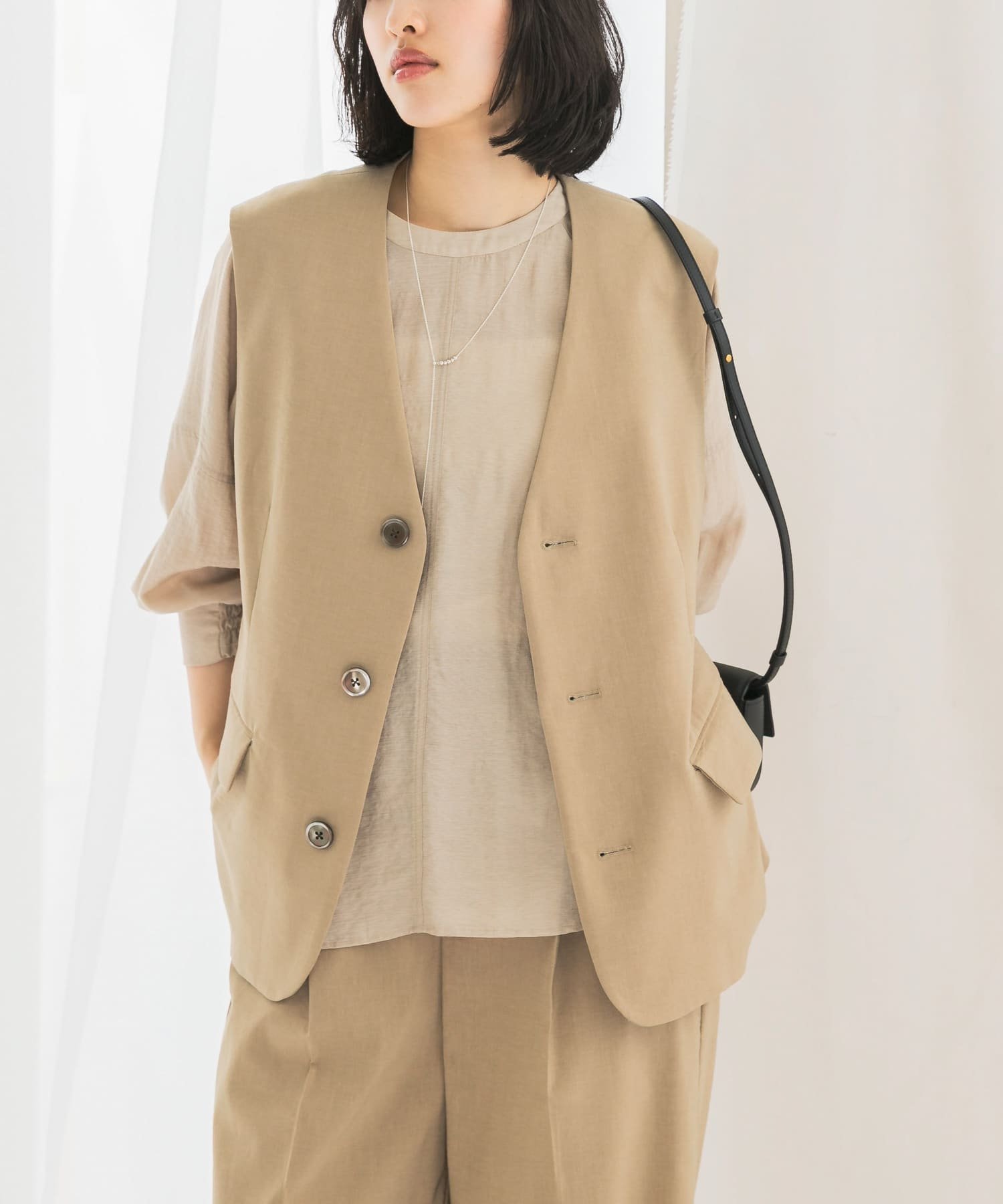 【アーバンリサーチ ロッソ/URBAN RESEARCH ROSSO】のPROTAGONISTA Vest インテリア・キッズ・メンズ・レディースファッション・服の通販 founy(ファニー) 　ファッション　Fashion　レディースファッション　Fashion for Women　アウター　Coat / Outerwear Collection　トップス・カットソー　Cut & Sew Tops　ベスト&ジレ / 重ね着スタイル　Vests & Gilets　2025年　2025　2025春夏・S/S　Spring/Summer 2025 SS25　コレクション　Collection, Seasonal Line　夏　Summer　S/S・春夏　SS, Spring/Summer, Warm Season　BEIGE|ID: prp329100004738703 ipo3291000000034228056