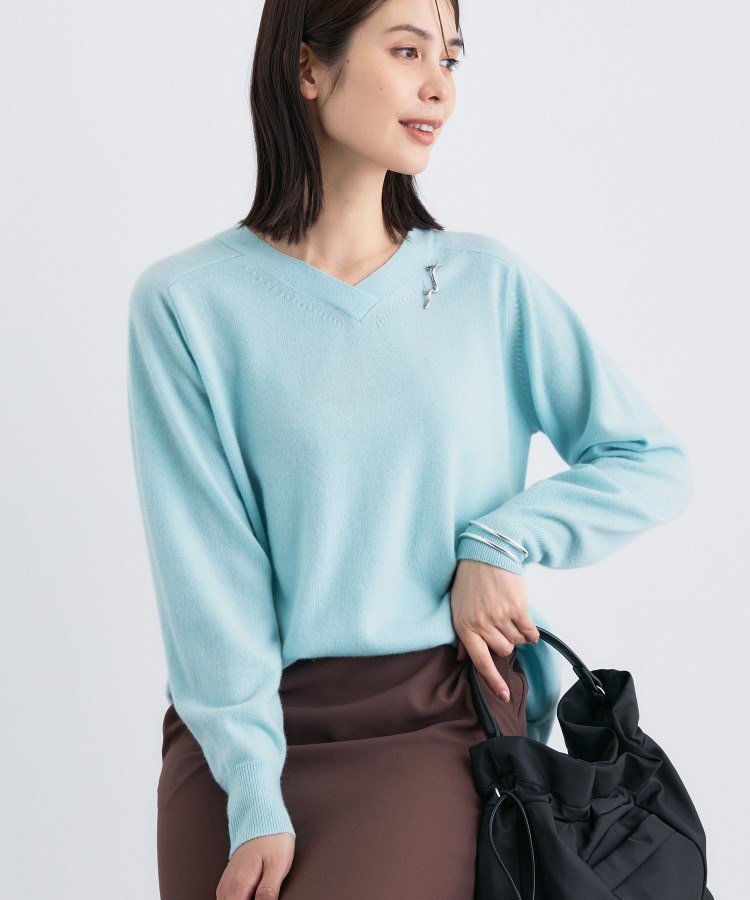 【インディヴィ/INDIVI】の【洗える/チュニック丈/カシミヤ混】スリットデザインVネックニット インテリア・キッズ・メンズ・レディースファッション・服の通販 founy(ファニー) 　ファッション　Fashion　レディースファッション　Fashion for Women　トップス・カットソー　Cut & Sew Tops　ニット　Knit Tops & Sweaters　Vネックトップス　V-Neck Tops / V-Cut Neckline Shirts　スマート　Smart, Elegant　スリット　Slit, Slit Detail　チュニック　Tunic, Long Top　ブロッキング　Color Blocking, Panel Design　エレガント 上品　Elegant　洗える　Machine Washable　無地　Plain, Solid Color　サックスブルー|ID: prp329100004738781 ipo3291000000034228418