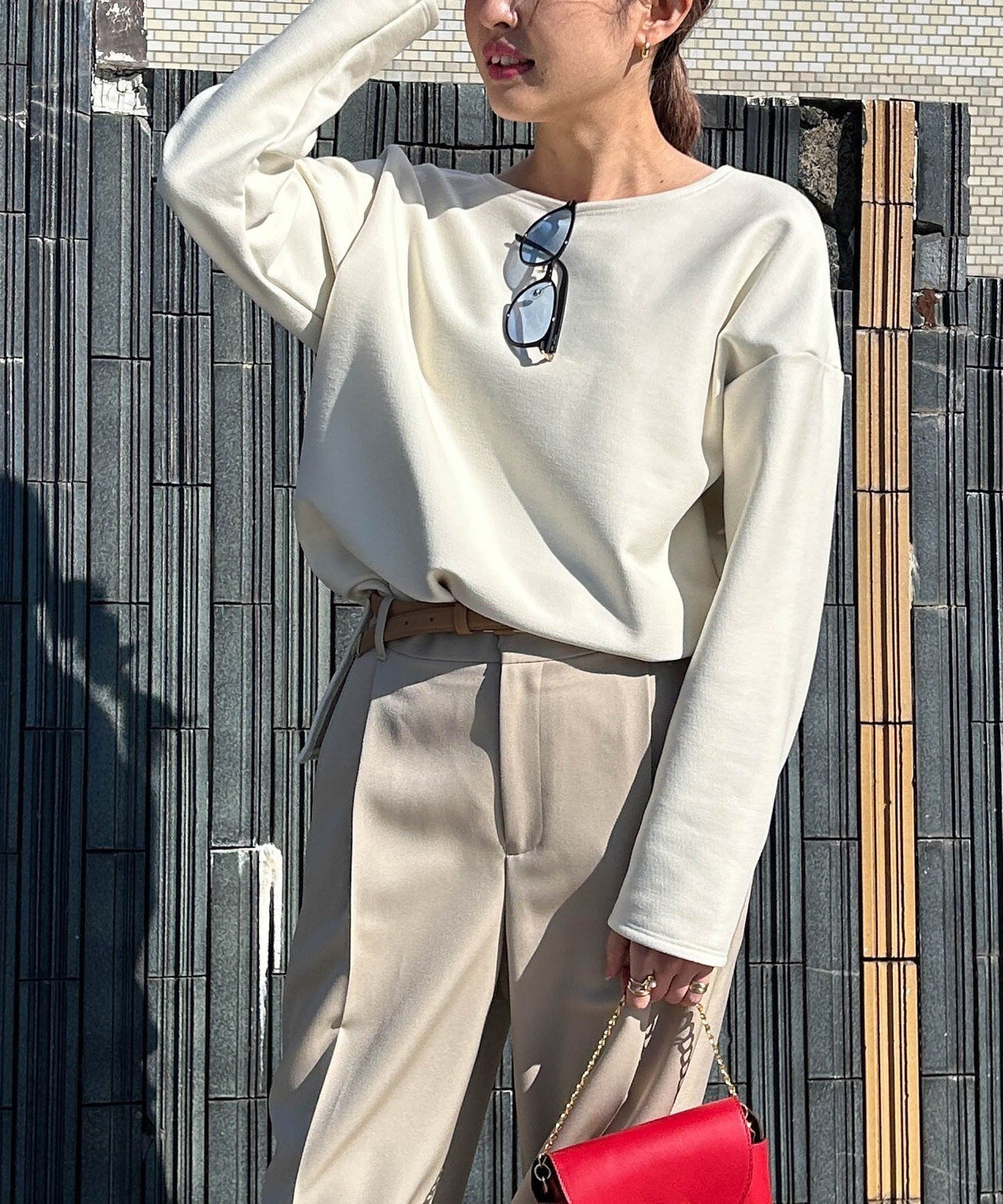 【ロートレ アモン/LAUTRE AMONT】の【WEB限定】ふわっと毛布のぬくもりカットソー≪洗濯機で洗える≫ インテリア・キッズ・メンズ・レディースファッション・服の通販 founy(ファニー) 　ファッション　Fashion　レディースファッション　Fashion for Women　トップス・カットソー　Cut & Sew Tops　カットソー・ベーシックTシャツ　Cut-and-Sewn Tops / Stretch Tees & Basics　洗える　Machine Washable　カットソー　Cut and Sewn Top　スクエア　Square, Square Shape　スリット　Slit, Slit Detail　長袖　Long Sleeve, Full Sleeve　プレーン　Plain, Simple　無地　Plain, Solid Color　冬　Winter / This Winter　エレガント 上品　Elegant　ビジネス 仕事 通勤　Business / Work / Commuting　オフホワイト|ID: prp329100004739213 ipo3291000000034233822