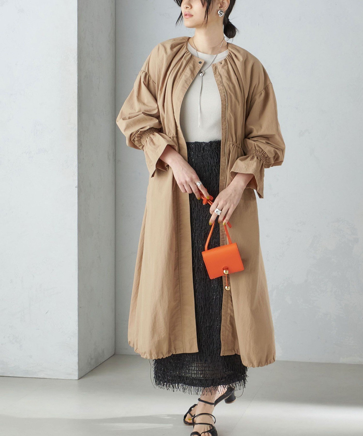 【シップス フォー ウィメン/SHIPS】の撥水加工/手洗い可能 裾 ドロスト ノーカラー ロング コート 24SS インテリア・キッズ・メンズ・レディースファッション・服の通販 founy(ファニー) 　ファッション　Fashion　レディースファッション　Fashion for Women　アウター　Coat / Outerwear Collection　コート・ロングコート・ピーコート　Long Coats, Peacoats & More　エレガント 上品　Elegant　春　Spring　シャーリング　Shirring, Ruched　バルーン　Balloon, Balloon Silhouette　フレア　Flare, Flared　ベーシック　Basic, Essential　ボトム　Bottoms, Lower Wear　羽織　Haori, Light Jacket　ロング　Long, Long-Length　ワッシャー　Washer, Crinkled Finish　おすすめ　Recommended / Our Picks　2024年　2024　2024春夏・S/S　Spring/Summer 2024 SS24　ベージュ|ID: prp329100004739316 ipo3291000000034499177