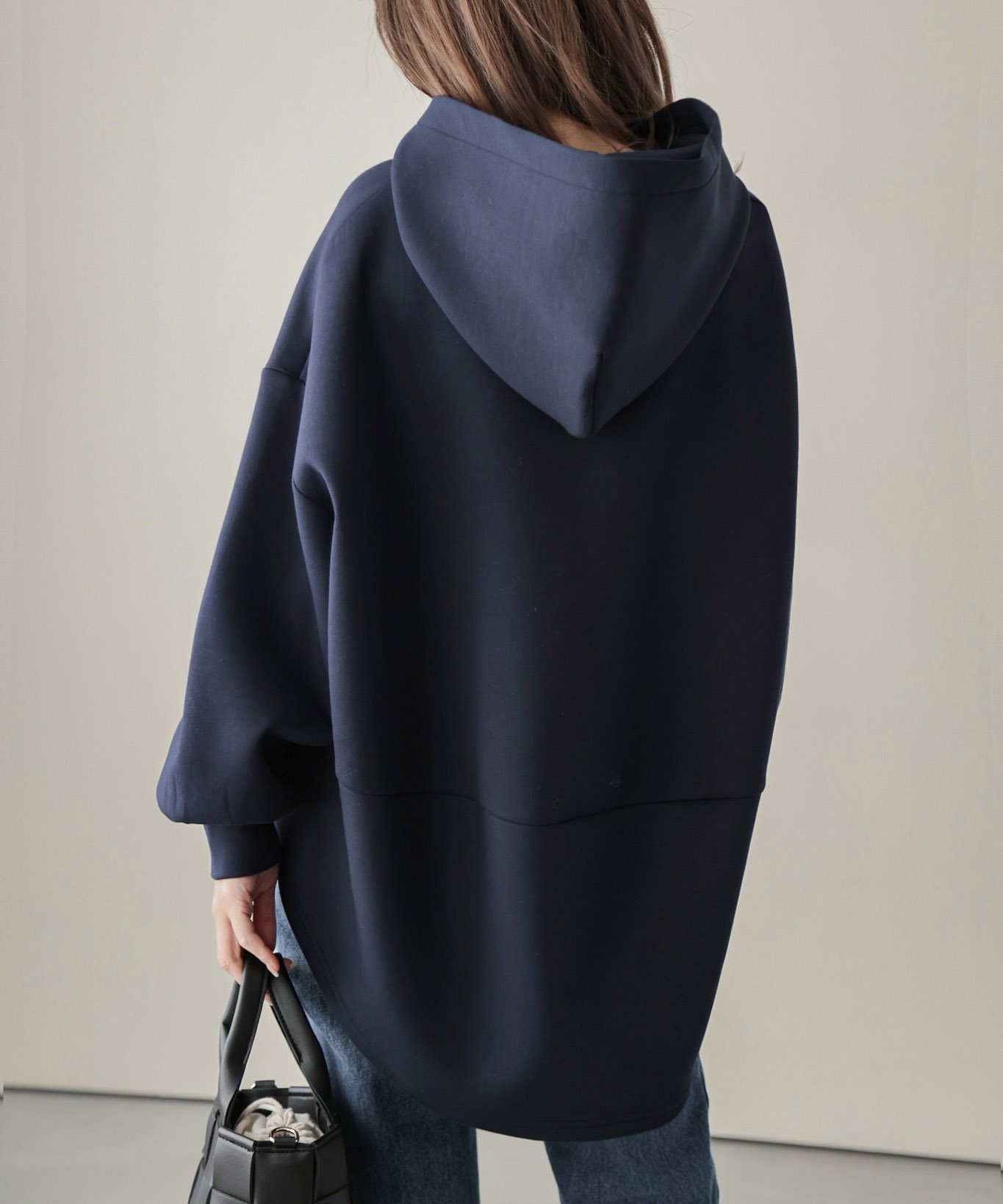 【ラジュール/Lajour】のバルーンシルエットパーカー インテリア・キッズ・メンズ・レディースファッション・服の通販 founy(ファニー) 　ファッション　Fashion　レディースファッション　Fashion for Women　トップス・カットソー　Cut & Sew Tops　レディースパーカー・カジュアルフーディー　Casual Hoodies & Sweatshirts　バルーン　Balloon, Balloon Silhouette　ネイビー|ID: prp329100004739385 ipo3291000000034235079