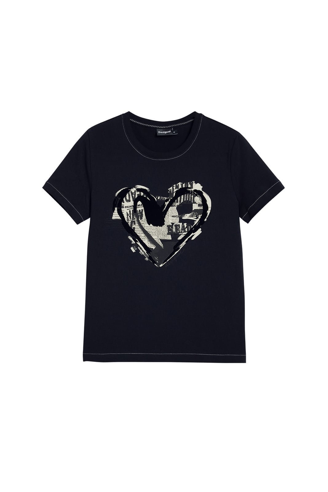 【デシグアル/Desigual】の新聞ハートプリントTシャツ ミニ丈 ブラック ホワイト 人気、トレンドファッション・服の通販 founy(ファニー) 　ファッション　Fashion　レディースファッション　Fashion for Women　トップス・カットソー　Cut & Sew Tops　シャツ・ブラウス・オフィスカジュアル　Elegant Blouses & Button-Ups　ロングTシャツ・Tシャツ　Longline T-Shirts & Tees　カラフル　Colorful Design　ガーリー　Girly, Feminine Style　グラフィック　Graphic, Graphic Design　シンプル　Simple, Minimal　デニム　Denim, Jeans Material　定番　Standard, Basic Item　パターン　Pattern, Design Print　プリント　Print, Printed Pattern　ベルベット　Velvet, Velvety　半袖　Short Sleeve, Half Sleeve　ラウンド　Round, Round Neck　エレガント 上品　Elegant　 other-1|ID: prp329100004739446 ipo3291000000034235773