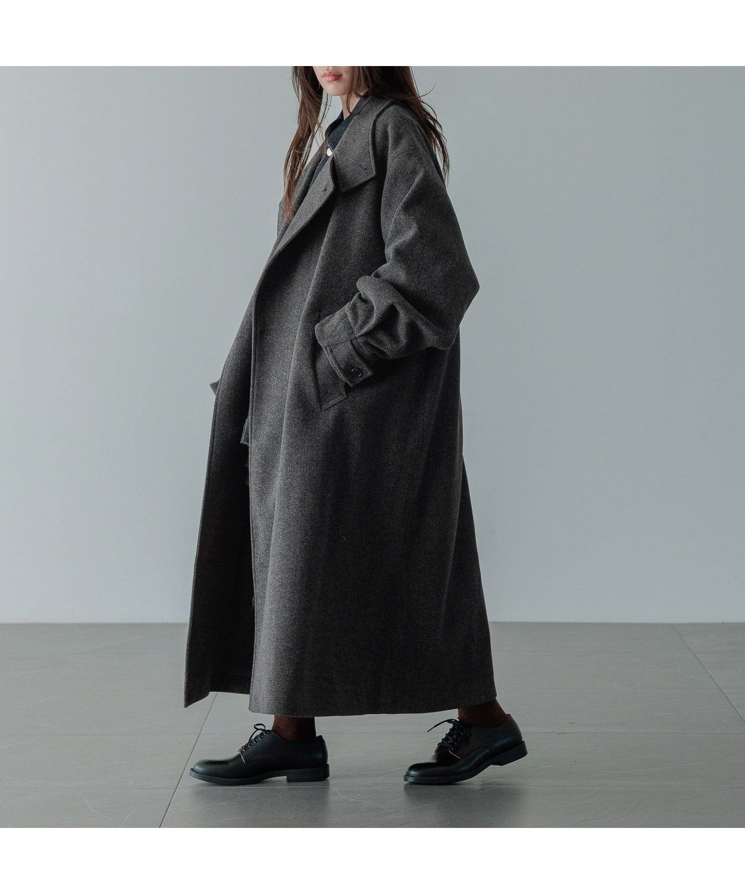 【ローリーズファーム/LOWRYS FARM】のウールライクスタンドコート インテリア・キッズ・メンズ・レディースファッション・服の通販 founy(ファニー) 　ファッション　Fashion　レディースファッション　Fashion for Women　アウター　Coat / Outerwear Collection　コート・ロングコート・ピーコート　Long Coats, Peacoats & More　スタンド　Stand Collar, Upright Stand　スリーブ　Sleeve, Long Sleeve / Short Sleeve　ダブル　Double, Double-Breasted　バルーン　Balloon, Balloon Silhouette　フェイス　Face, Facial Design　フロント　Front, Front Design　マフラー　Scarf, Muffler　防寒　Cold Protection, Winter-Ready　チャコールグレー18|ID: prp329100004739497 ipo3291000000034236281