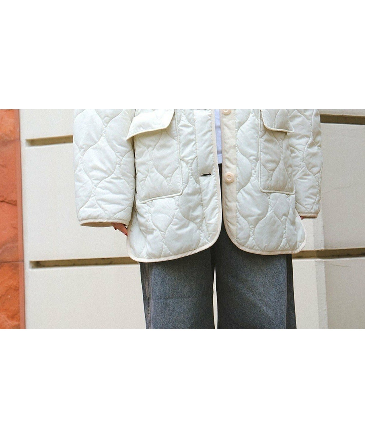 【ビームス ウイメン/BEAMS】の【期間限定+ポイント10倍】キルティング ノーカラー ブルゾン 25AW 防寒 定番 カジュアル インテリア・キッズ・メンズ・レディースファッション・服の通販 founy(ファニー) ファッション Fashion レディースファッション Fashion for Women アウター Coat / Outerwear Collection ブルゾンジャケット・スポーティアウター Blouson Jackets インナー Innerwear キルティング Quilted, Quilting 軽量 Lightweight, Ultra Light ショルダー Shoulder, Shoulder Strap スリット Slit, Slit Detail ドロップ Drop Shoulder, Dropped Style 定番 Standard, Basic Item パイピング Piping, Trim Design パッチ Patch, Appliqué フラップ Flap, Flap Pocket ブルゾン Blouson, Bomber Jacket ポケット Pocket, Pocket Detail 防寒 Cold Protection, Winter-Ready ワイド Wide, Wide Fit おすすめ Recommended / Our Picks 旅行 Travel 2025年 2025 2025-2026秋冬・A/W Autumn/Winter 2025–26 AW25–26 OFF WHITE|ID: prp329100004739501 ipo3291000000034701593