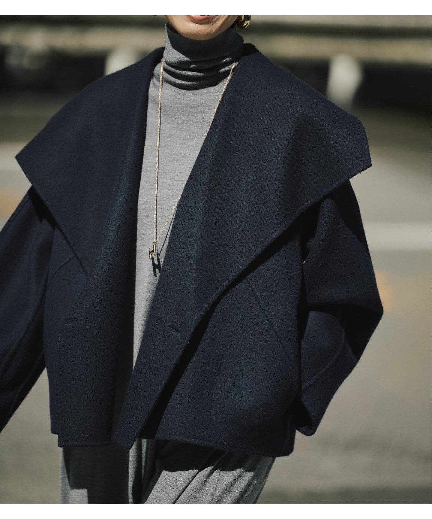 【ヴェルメイユ パー イエナ/VERMEIL par iena】のショールコート インテリア・キッズ・メンズ・レディースファッション・服の通販 founy(ファニー) 　ファッション　Fashion　レディースファッション　Fashion for Women　アウター　Coat / Outerwear Collection　コート・ロングコート・ピーコート　Long Coats, Peacoats & More　2025年　2025　2025-2026秋冬・A/W　Autumn/Winter 2025–26 AW25–26　なめらか　Smooth, Silky Texture　ショルダー　Shoulder, Shoulder Strap　ショート　Short, Short Length　ショール　Shawl, Wrap　シンプル　Simple, Minimal　ドロップ　Drop Shoulder, Dropped Style　フェミニン　Feminine, Girly　リラックス　Relax, Relaxed Fit　別注　Limited Edition, Custom Order　ネイビー|ID: prp329100004739594 ipo3291000000034589280