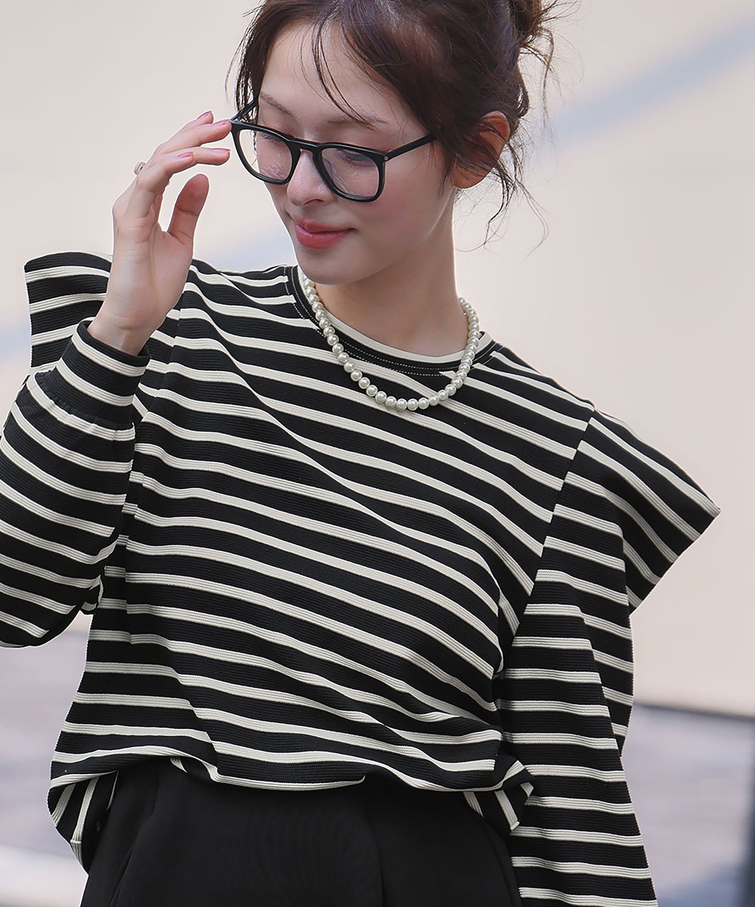 【ガール/GIRL】のパワーショルダー ボーダー クルーネック プルオーバー カットソー 人気、トレンドファッション・服の通販 founy(ファニー) 　ファッション　Fashion　レディースファッション　Fashion for Women　トップス・カットソー　Cut & Sew Tops　カジュアルプルオーバー・ニットトップス　Pullovers & Knit Tops / Casual Pullovers　カットソー・ベーシックTシャツ　Cut-and-Sewn Tops / Stretch Tees & Basics　エレガント 上品　Elegant　カットソー　Cut and Sewn Top　ショルダー　Shoulder, Shoulder Strap　フラット　Flat, Flat Shoes　ボーダー　Border, Stripe　ロング　Long, Long-Length　再入荷　Restock / Back in Stock　 other-1|ID: prp329100004739700 ipo3291000000034238390