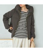 【ドゥ アルシーヴ/Doux archives】のシームレスボリュームカラーダウン 人気、トレンドファッション・服の通販 founy(ファニー) ファッション Fashion レディースファッション Fashion for Women おすすめ Recommended / Our Picks コンパクト Compact, Small Size ショート Short, Short Length ストレッチ Stretch, Stretchy Fabric ダウン Down, Puffer バランス Balance, Style Balance フェザー Feather, Feather Detail ボトム Bottoms, Lower Wear マフラー Scarf, Muffler thumbnail CHARCOAL GRAY|ID: prp329100004739773 ipo3291000000034291993