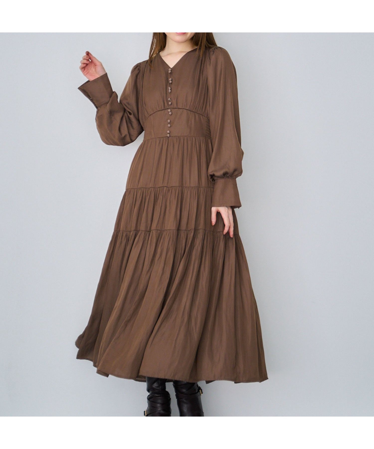 【ノエラ/Noela】のティアードサテンワンピース インテリア・キッズ・メンズ・レディースファッション・服の通販 founy(ファニー) 　ファッション　Fashion　レディースファッション　Fashion for Women　ワンピース　Dresses　エレガント 上品　Elegant　ギャザー　Gathered, Ruffled　サテン　Satin, Glossy Fabric　ポケット　Pocket, Pocket Detail　チャ|ID: prp329100004739822 ipo3291000000034380670