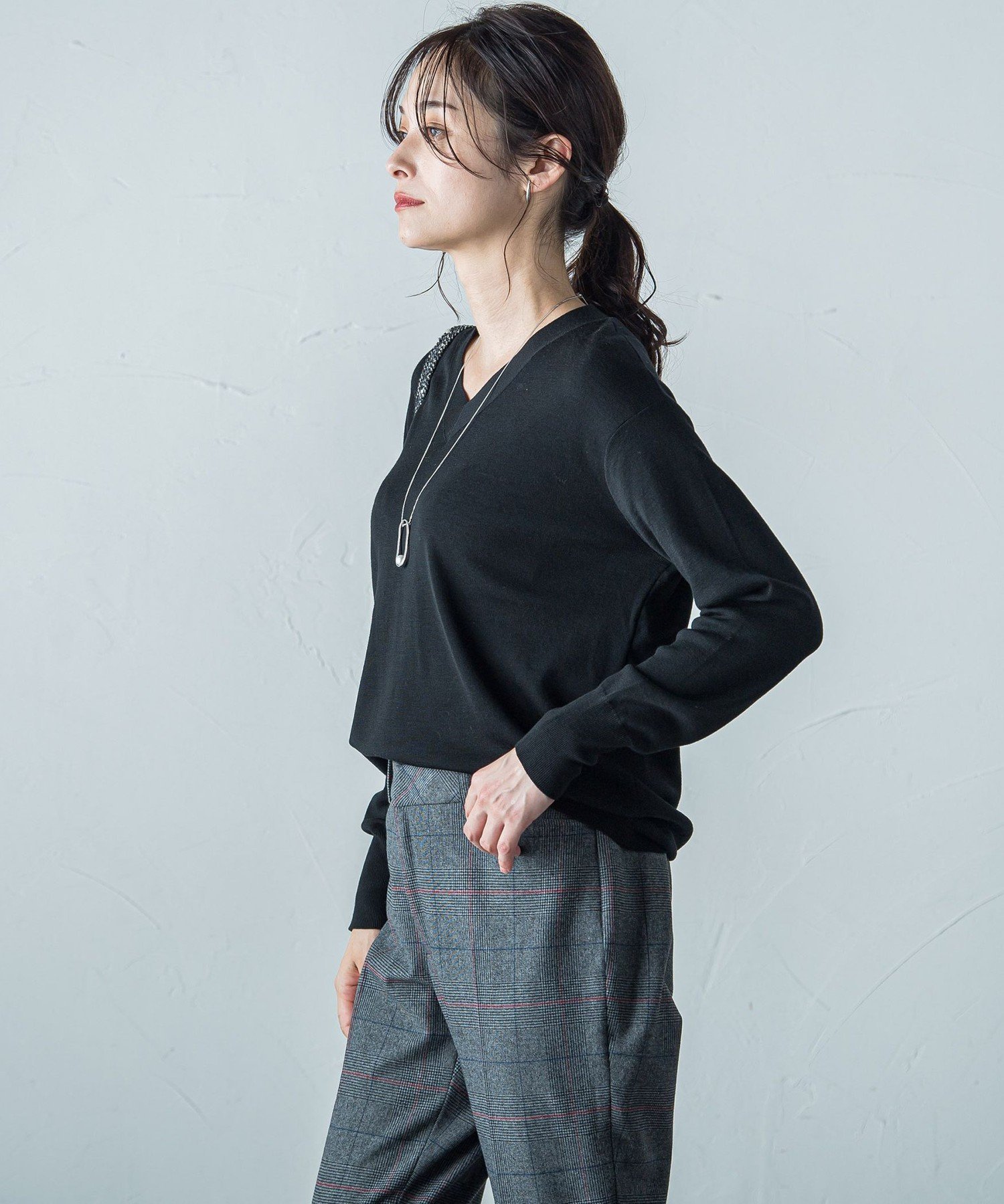 【ロートレ アモン/LAUTRE AMONT】のBrisbaneVネックニットプルオーバー≪手洗い可能≫ インテリア・キッズ・メンズ・レディースファッション・服の通販 founy(ファニー) 　ファッション　Fashion　レディースファッション　Fashion for Women　トップス・カットソー　Cut & Sew Tops　ニット　Knit Tops & Sweaters　カジュアルプルオーバー・ニットトップス　Pullovers & Knit Tops / Casual Pullovers　Vネックトップス　V-Neck Tops / V-Cut Neckline Shirts　秋　Autumn　パープル　Purple, Violet　A/W・秋冬　Autumn/Winter　2024年　2024　エレガント 上品　Elegant　ビジネス 仕事 通勤　Business / Work / Commuting　2024-2025秋冬・A/W　Autumn/Winter 2024–25 AW24–25　ブラック|ID: prp329100004739873 ipo3291000000034239836