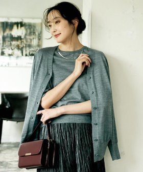 【アンタイトル/UNTITLED】の【アンサンブル可/ロング/Vネック】ウールシルクカーディガン 人気、トレンドファッション・服の通販 founy(ファニー) ファッション Fashion レディースファッション Fashion for Women トップス・カットソー Cut & Sew Tops カーディガン・羽織り Layered Style Cardigans アンサンブルニット Knit Ensembles & Twin Sets Vネックトップス V-Neck Tops / V-Cut Neckline Shirts アンサンブル Ensemble Set 洗える Machine Washable カーディガン Cardigan, Knitwear シルク Silk, 100% Silk シンプル Simple, Minimal スタイリッシュ Stylish, Fashionable ストレート Straight, Straight Cut スマート Smart, Elegant デニム Denim, Jeans Material バルーン Balloon, Balloon Silhouette パール Pearl, Pearl Accent ボトム Bottoms, Lower Wear ミックス Mix, Mixed Style ロング Long, Long-Length おすすめ Recommended / Our Picks |ID:prp329100004739899