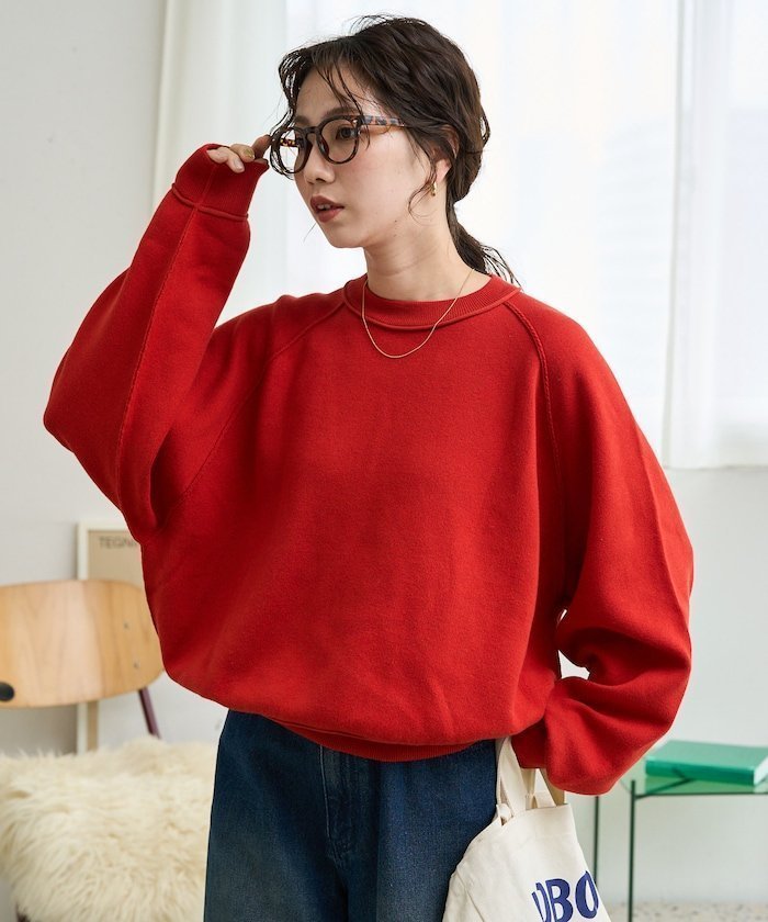 【フリークスストア/FREAK'S STORE】のスウェット ライク ラグラン ショート ニット プルオーバー【限定展開】 25AW インテリア・キッズ・メンズ・レディースファッション・服の通販 founy(ファニー) 　ファッション　Fashion　レディースファッション　Fashion for Women　トップス・カットソー　Cut & Sew Tops　ニット　Knit Tops & Sweaters　レディースパーカー・カジュアルフーディー　Casual Hoodies & Sweatshirts　カジュアルプルオーバー・ニットトップス　Pullovers & Knit Tops / Casual Pullovers　スウェット・クルーネックトップス　Sweatshirts & Crewnecks / Relaxed Fit Sweat Tops　2025年　2025　2025-2026秋冬・A/W　Autumn/Winter 2025–26 AW25–26　冬　Winter / This Winter　ショート　Short, Short Length　スウェット / スエット　Sweatshirt, Sweatwear　スリーブ　Sleeve, Long Sleeve / Short Sleeve　トレンド　Trend, Trending Now　バランス　Balance, Style Balance　ワイド　Wide, Wide Fit　A/W・秋冬　Autumn/Winter　レッド|ID: prp329100004739922 ipo3291000000034240453